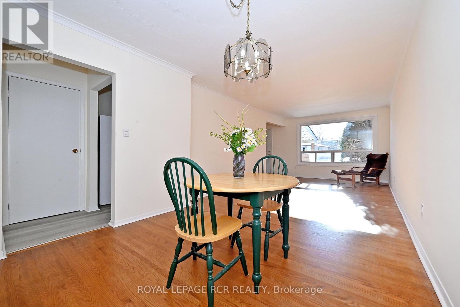 701 Sunnypoint Drive, Newmarket, Ontario  L3Y 2Z7 - Photo 9 - N12720902