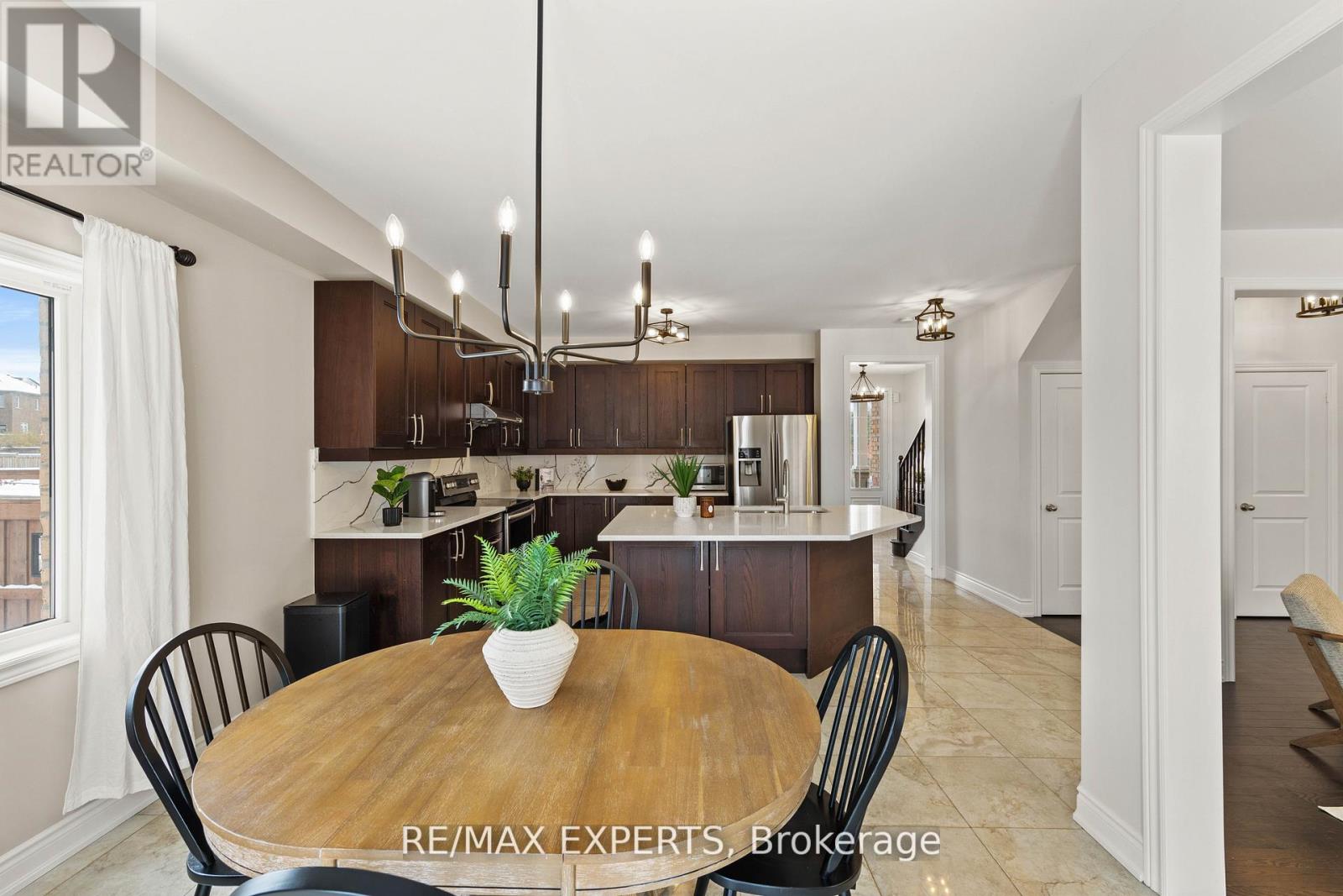 16 Vivian Creek Road, East Gwillimbury, Ontario  L0G 1M0 - Photo 10 - N12720976