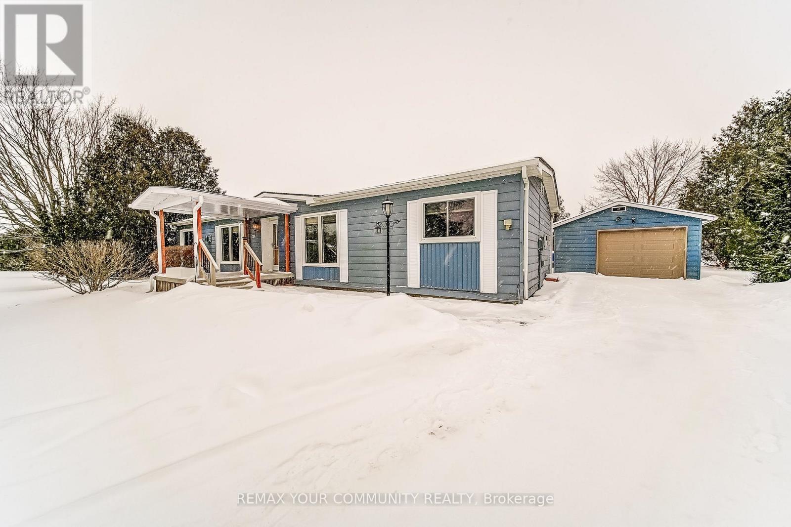 20 Geneva Court, Georgina, Ontario  L0E 1R0 - Photo 2 - N12721036