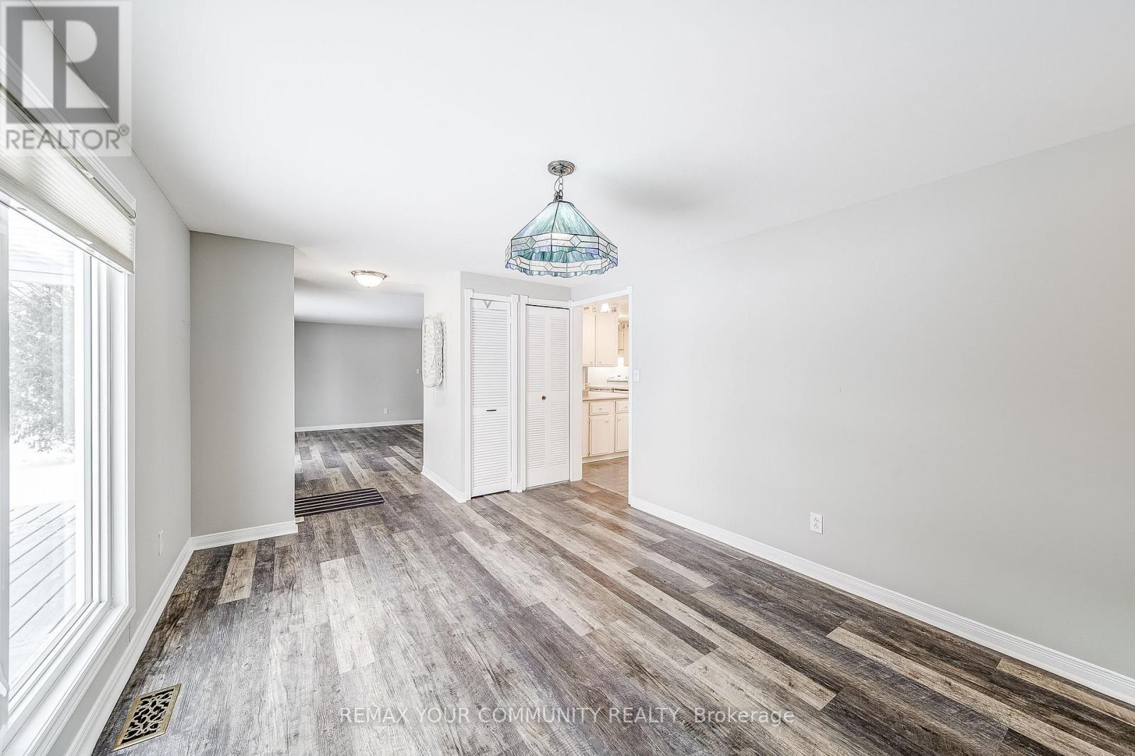 20 Geneva Court, Georgina, Ontario  L0E 1R0 - Photo 7 - N12721036