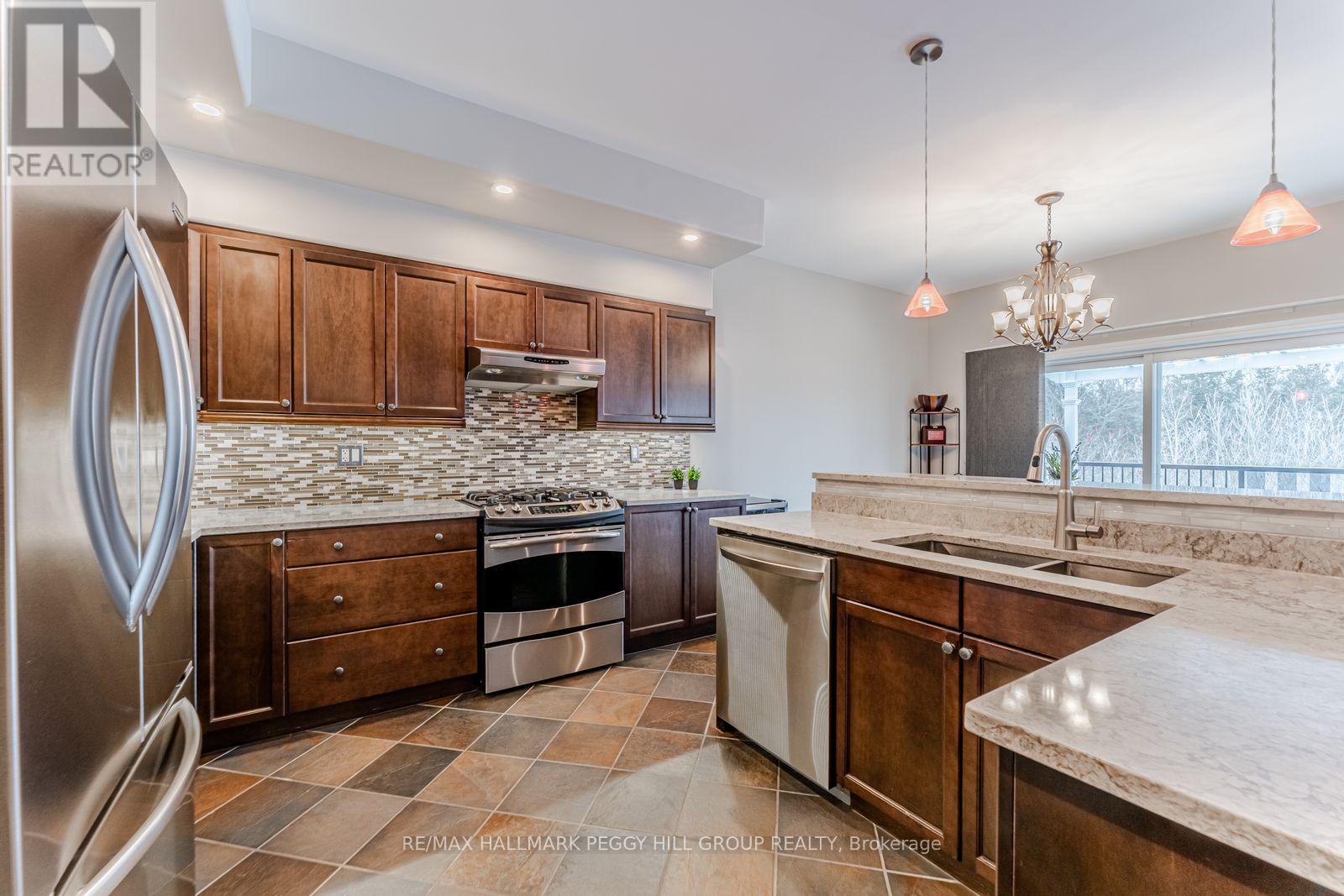 101 Seline Crescent, Barrie, Ontario  L4N 5V7 - Photo 5 - S12720888