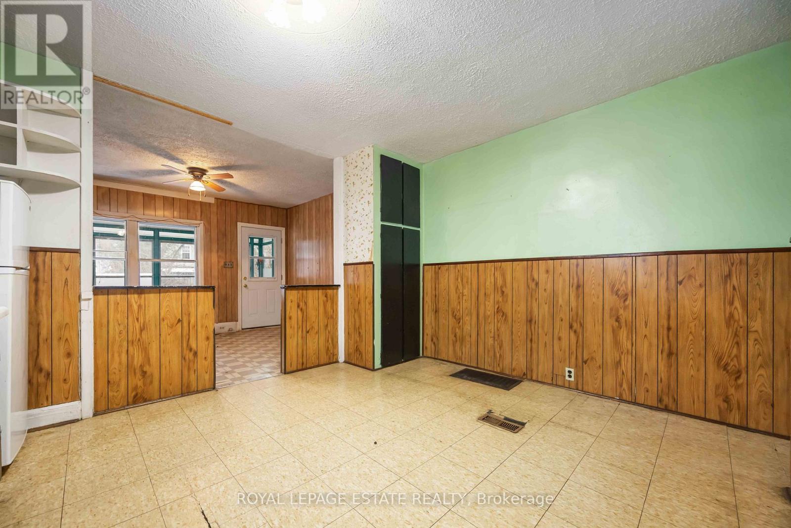 337 Craven Road, Toronto, Ontario  M4L 2Z5 - Photo 19 - E12719698