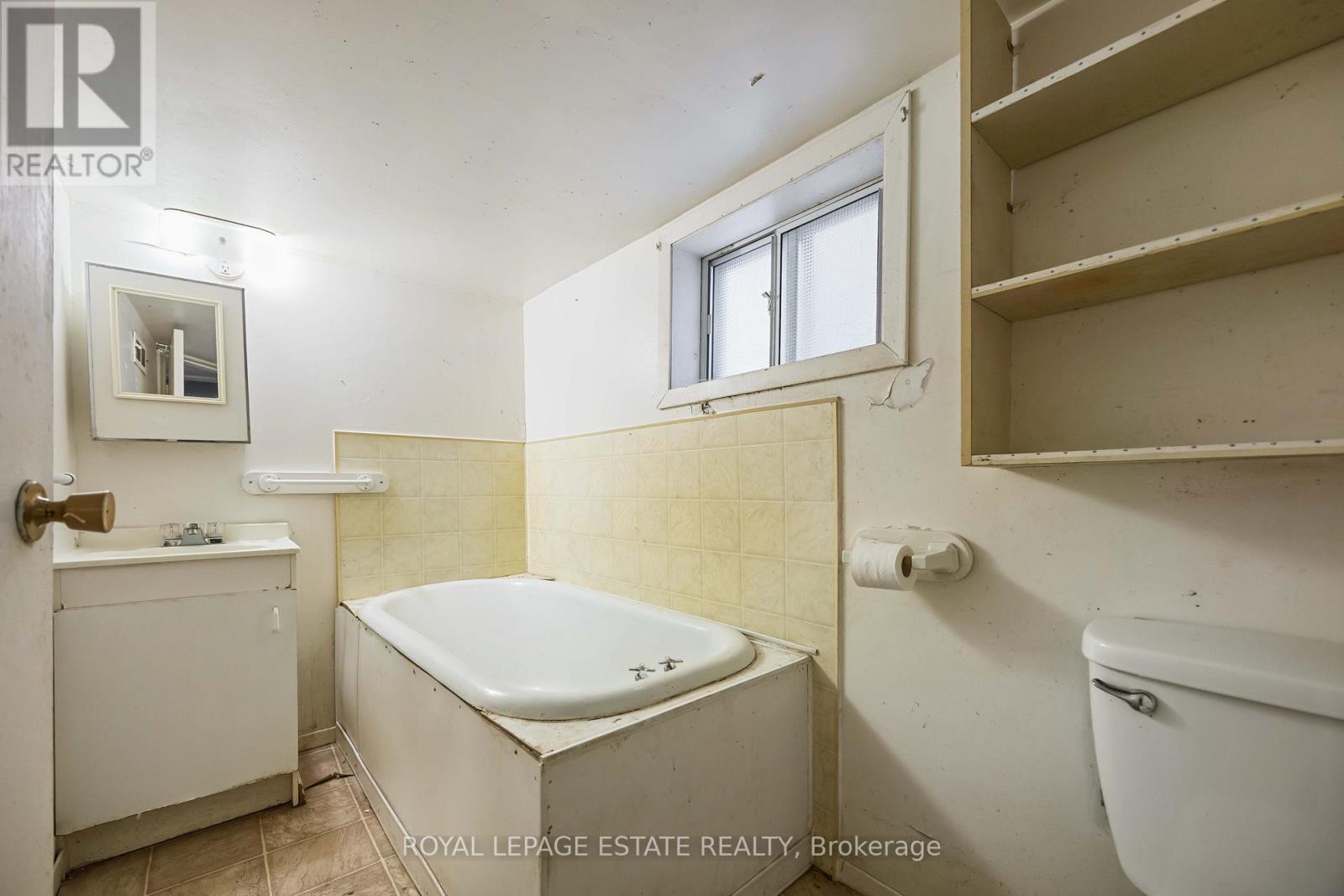 337 Craven Road, Toronto, Ontario  M4L 2Z5 - Photo 35 - E12719698
