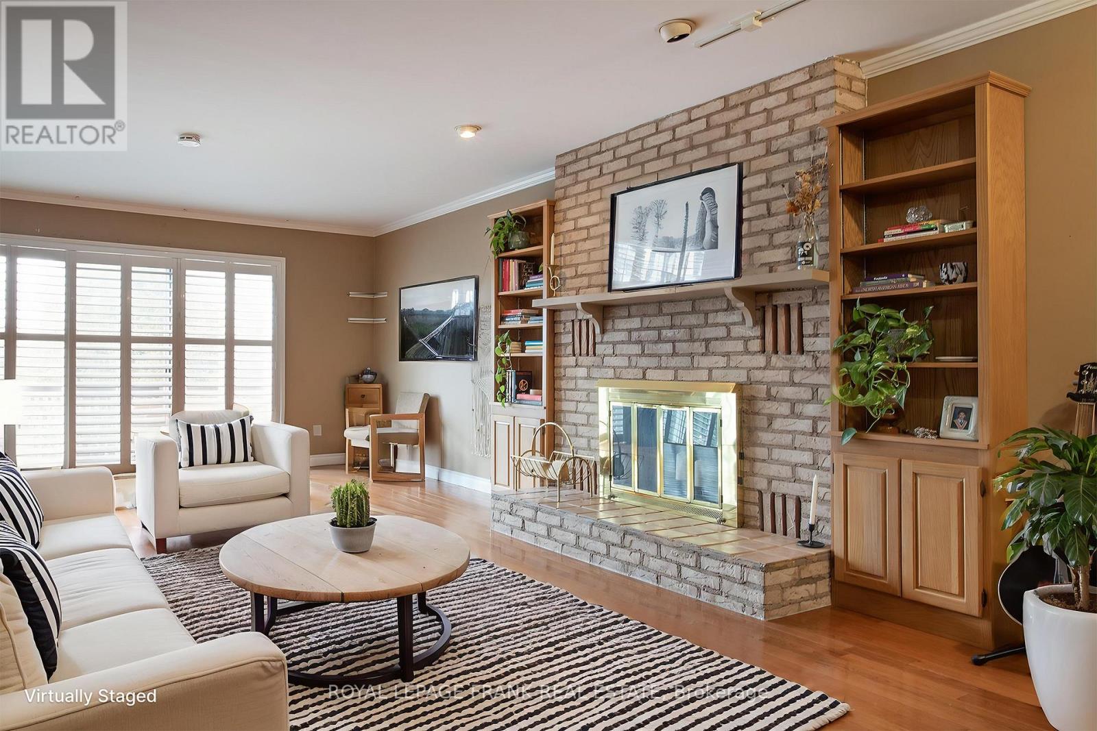 MAIN - 312 CUMBERLAND COURT, Oshawa, Ontario