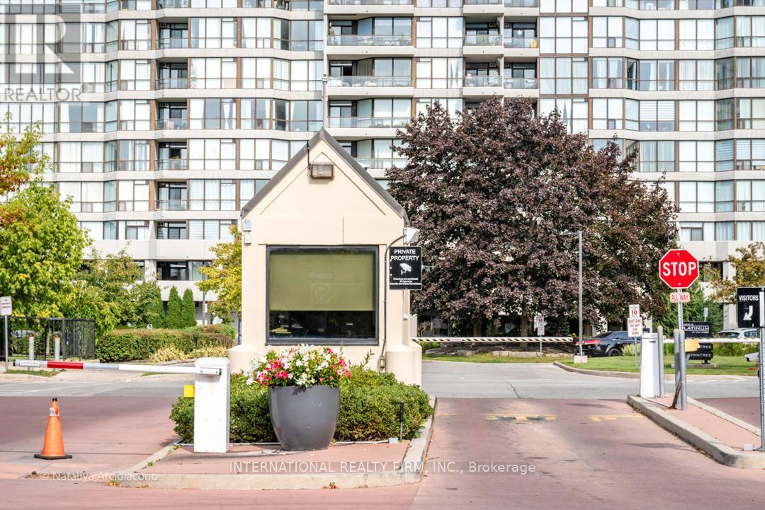 306 - 1 Rowntree Rd Road, Toronto, Ontario  M9V 5G7 - Photo 2 - W12523844