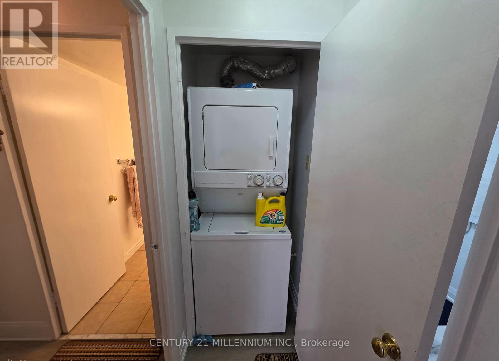 1605 - 26 Hanover Road, Brampton, Ontario  L6S 4T2 - Photo 17 - W12720804