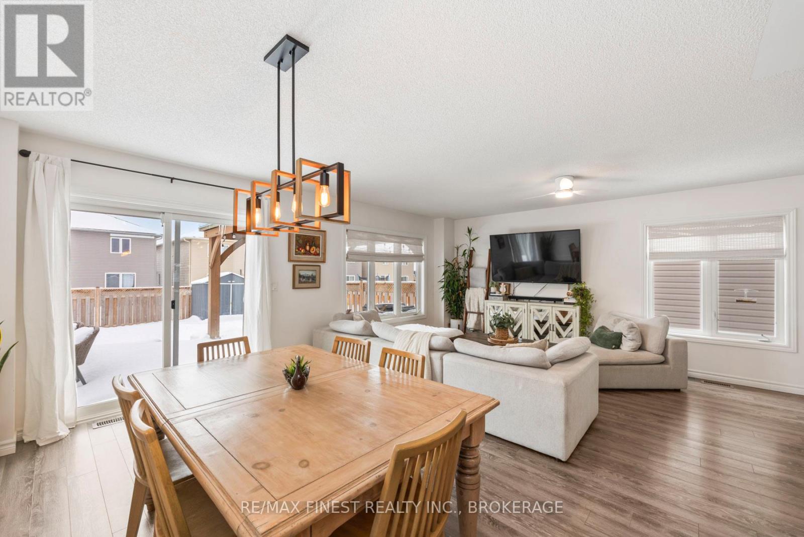 37 Brennan Crescent, Loyalist, Ontario K0H 2H0 - Photo 17 - X12713440