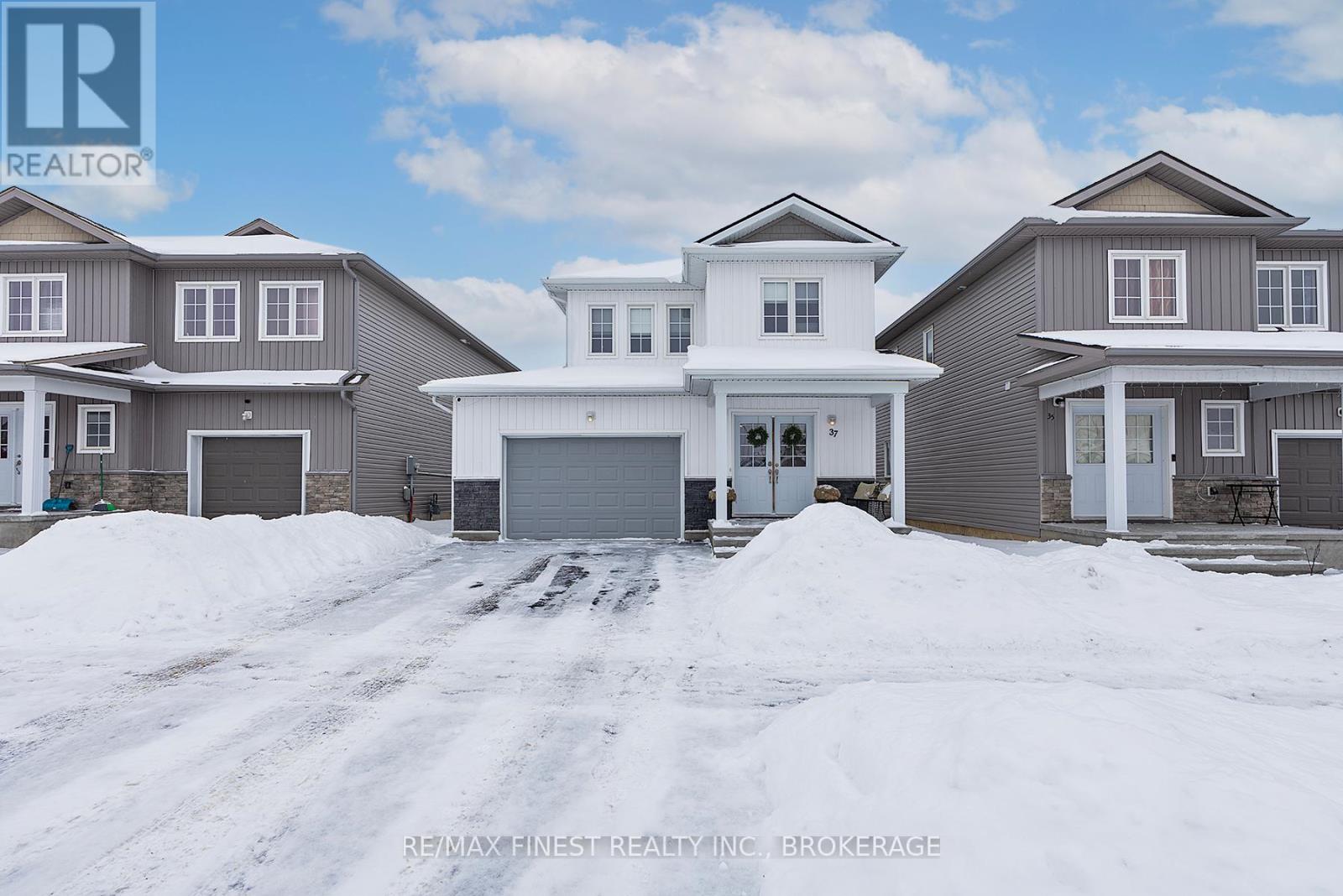 37 Brennan Crescent, Loyalist, Ontario K0H 2H0 - Photo 2 - X12713440
