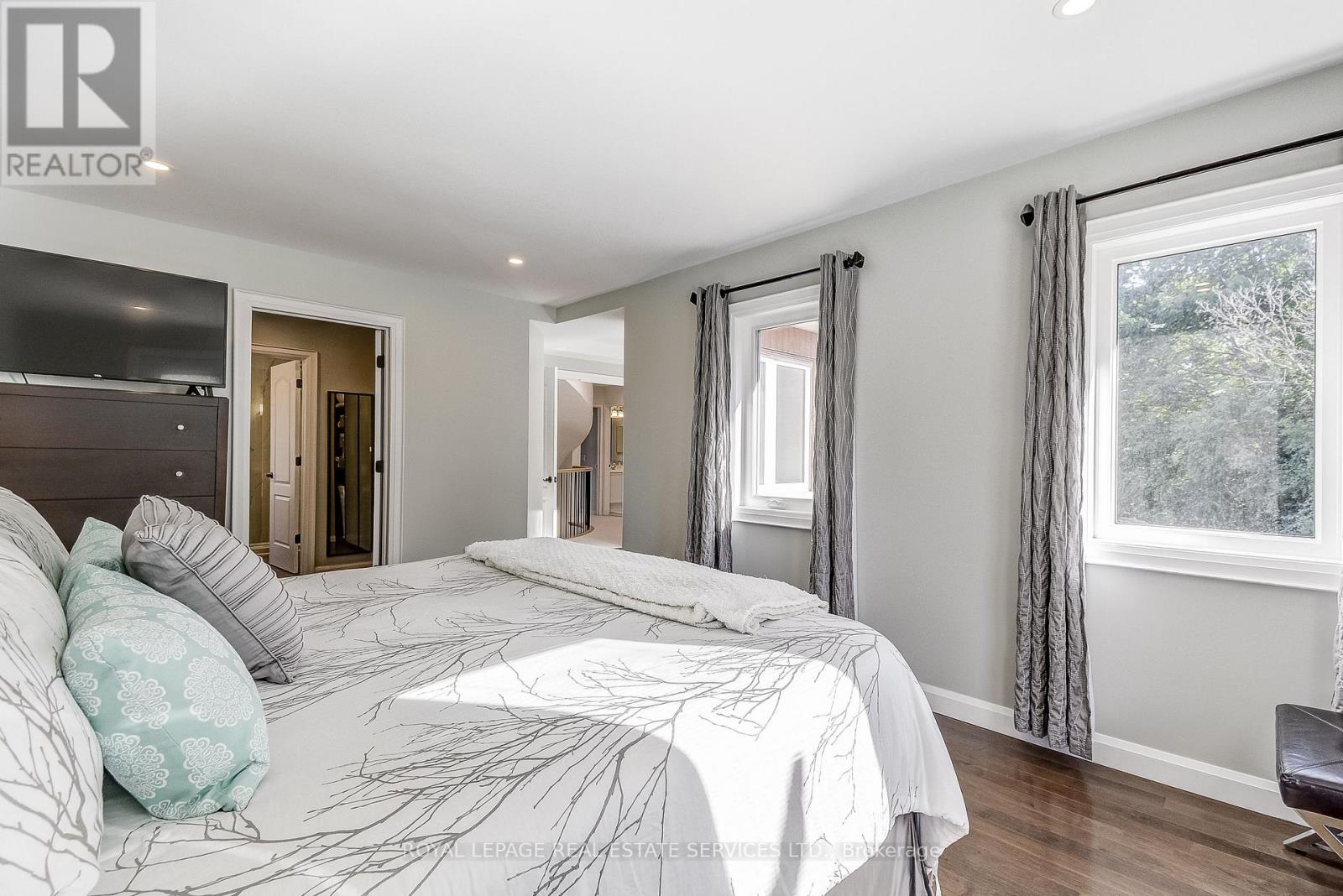 27 Morrison Creek Crescent, Oakville, Ontario  L6H 4C3 - Photo 21 - W12720900