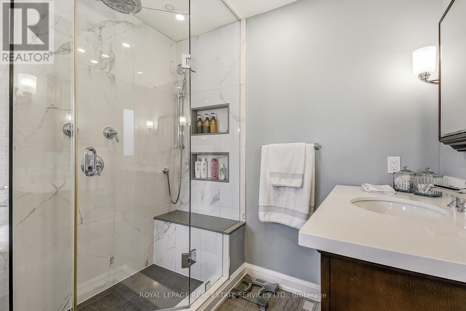 27 Morrison Creek Crescent, Oakville, Ontario  L6H 4C3 - Photo 27 - W12720900