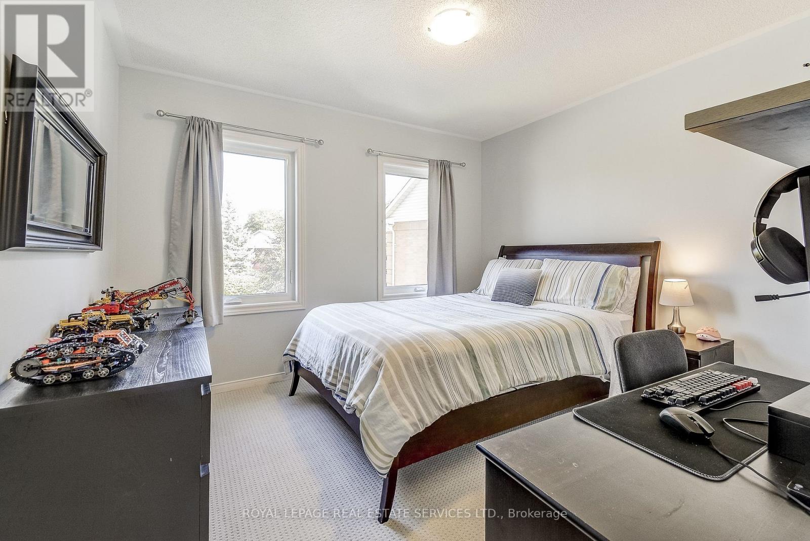 27 Morrison Creek Crescent, Oakville, Ontario  L6H 4C3 - Photo 28 - W12720900