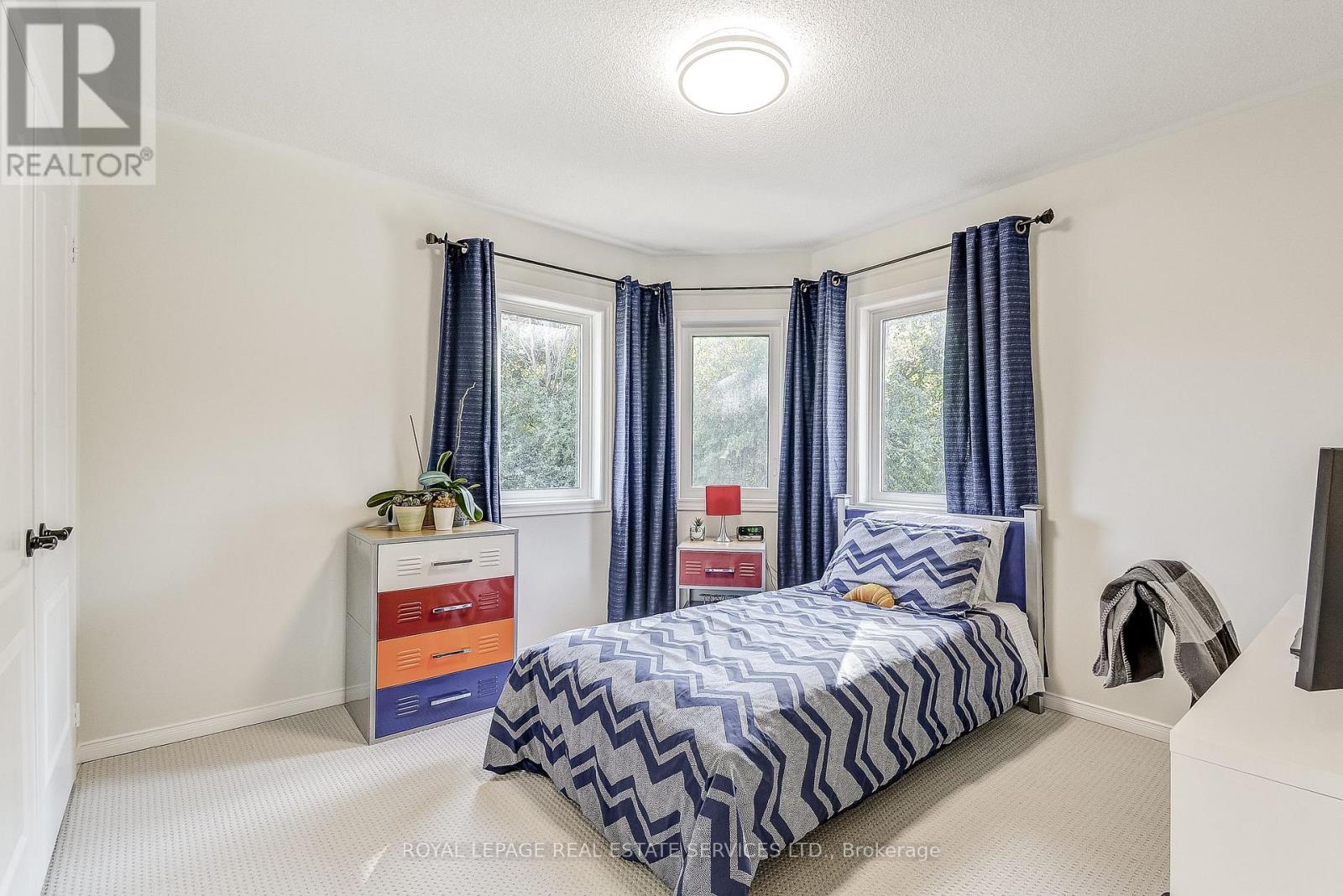 27 Morrison Creek Crescent, Oakville, Ontario  L6H 4C3 - Photo 30 - W12720900