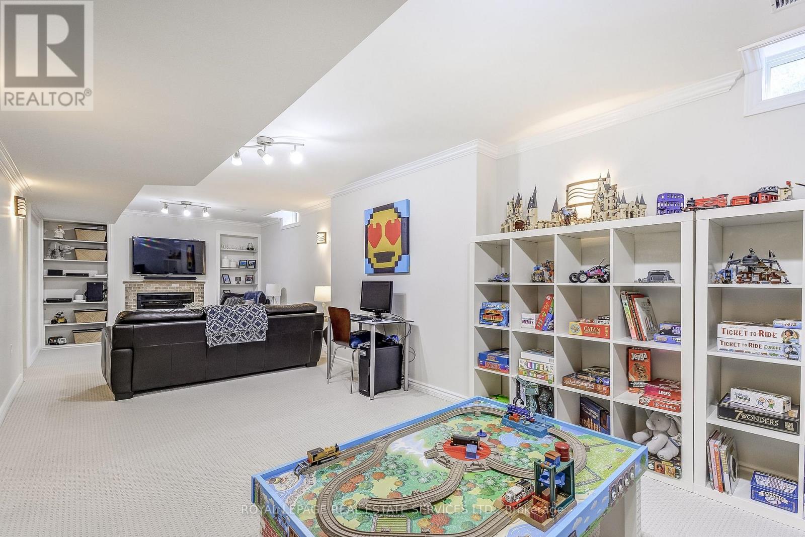 27 Morrison Creek Crescent, Oakville, Ontario  L6H 4C3 - Photo 39 - W12720900