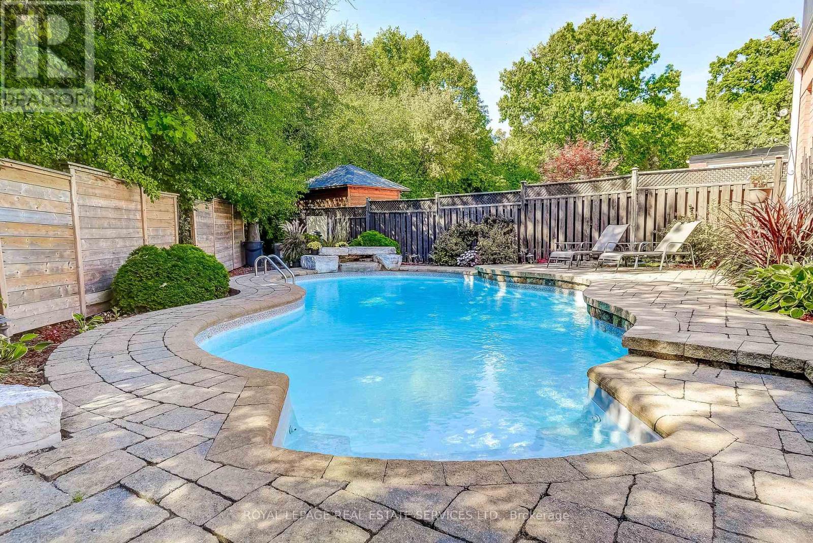 27 Morrison Creek Crescent, Oakville, Ontario  L6H 4C3 - Photo 42 - W12720900