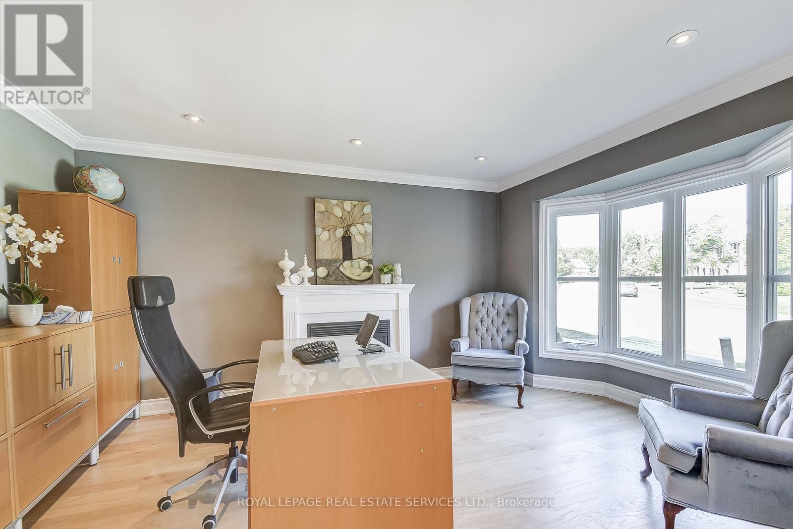 27 Morrison Creek Crescent, Oakville, Ontario  L6H 4C3 - Photo 8 - W12720900