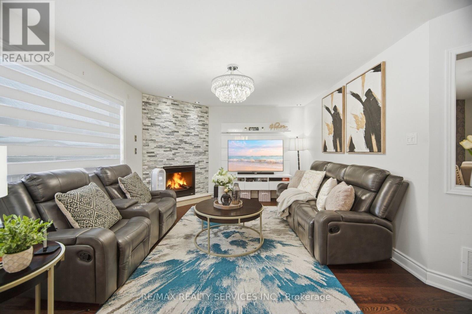 47 Newark Way, Brampton, Ontario  L7A 2W8 - Photo 16 - W12720906