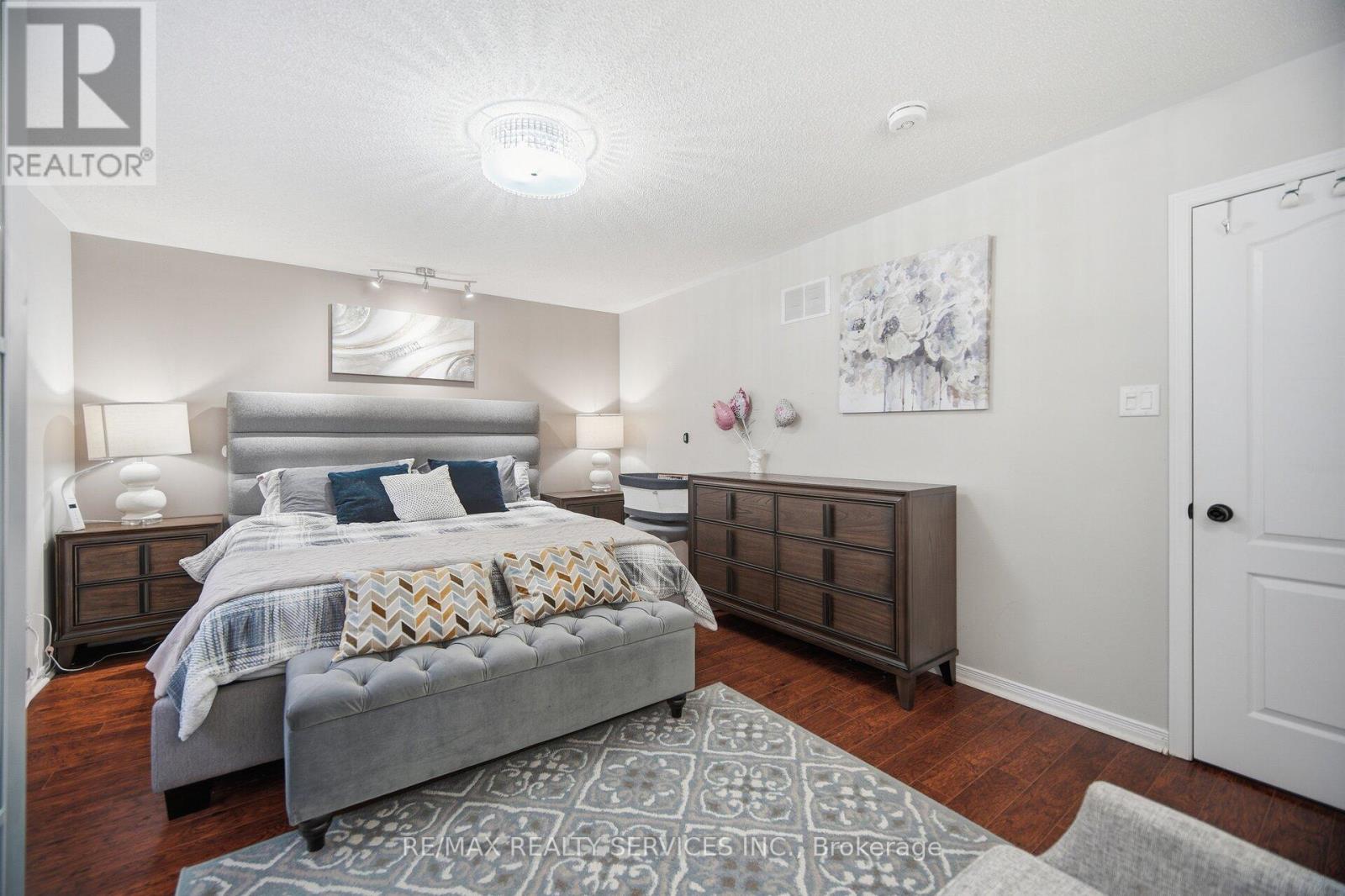 47 Newark Way, Brampton, Ontario  L7A 2W8 - Photo 23 - W12720906