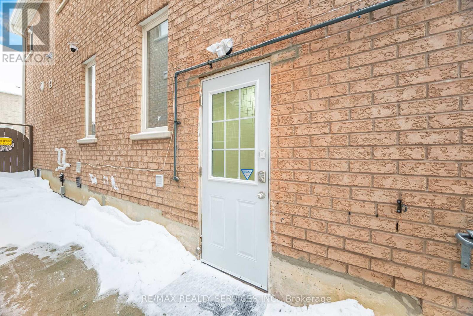 47 Newark Way, Brampton, Ontario  L7A 2W8 - Photo 36 - W12720906