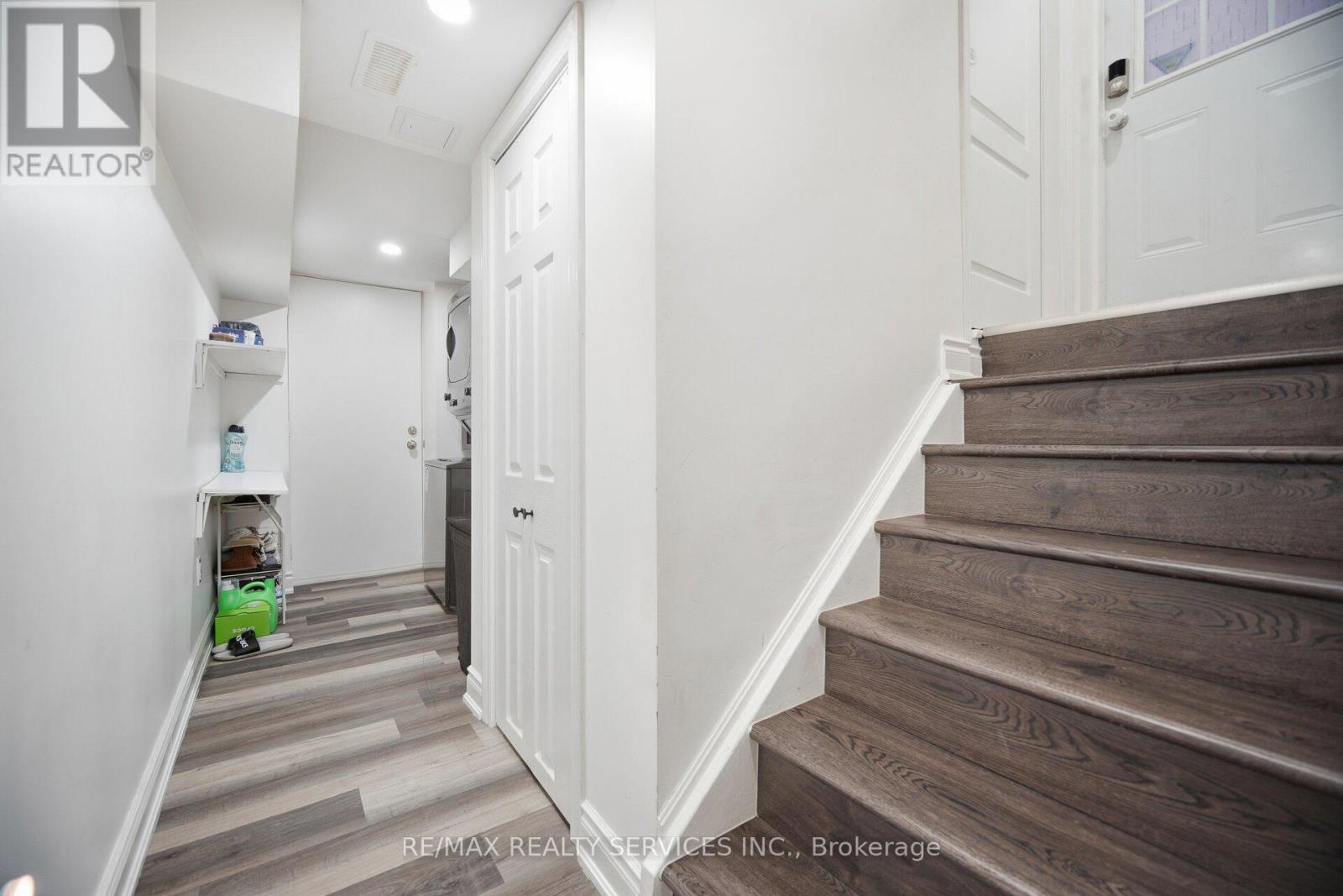 47 Newark Way, Brampton, Ontario  L7A 2W8 - Photo 37 - W12720906