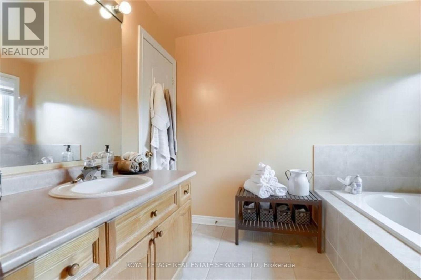 3161 Abernathy Way, Oakville, Ontario  L6M 5C3 - Photo 27 - W12720908