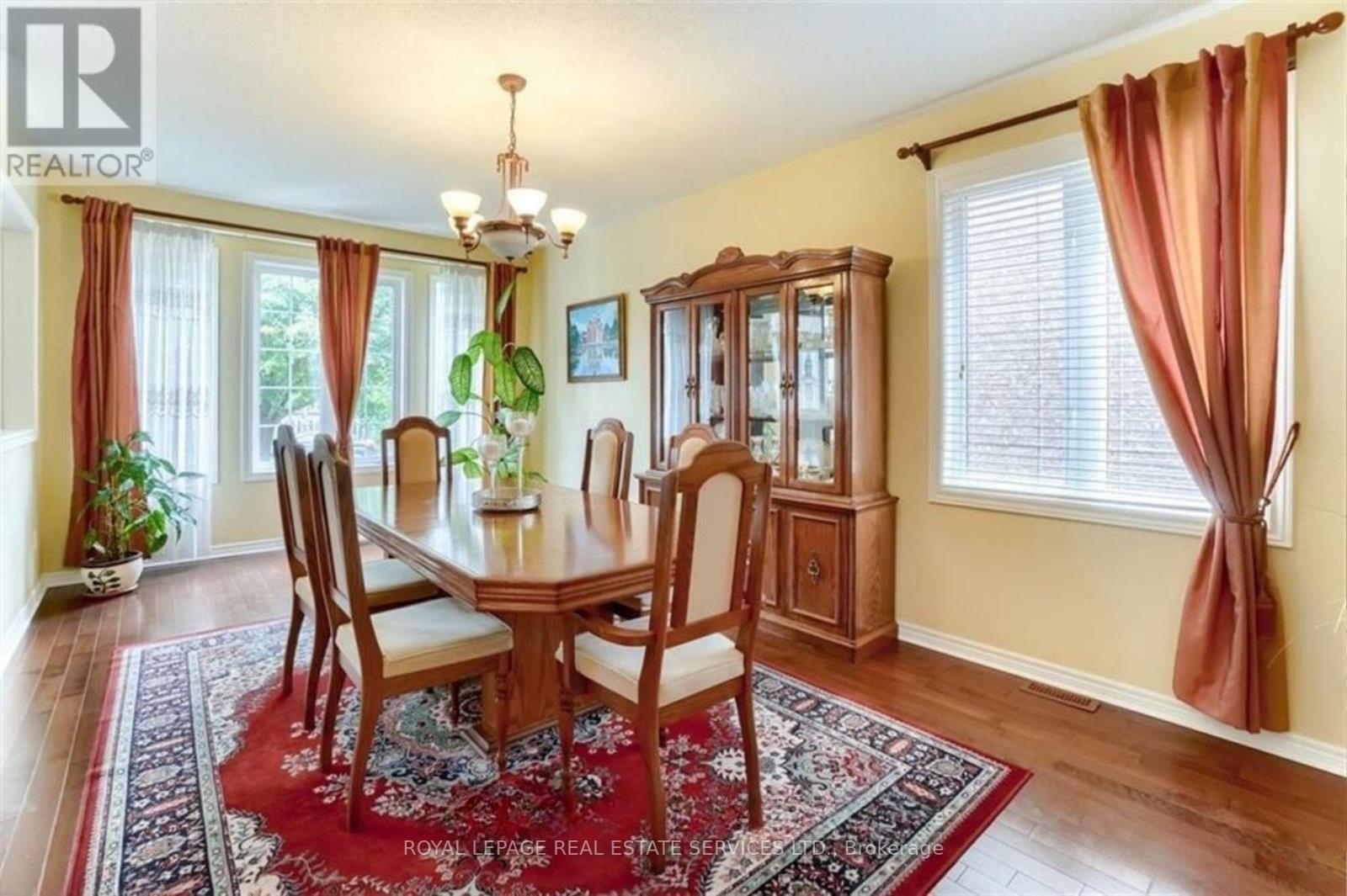 3161 Abernathy Way, Oakville, Ontario  L6M 5C3 - Photo 3 - W12720908