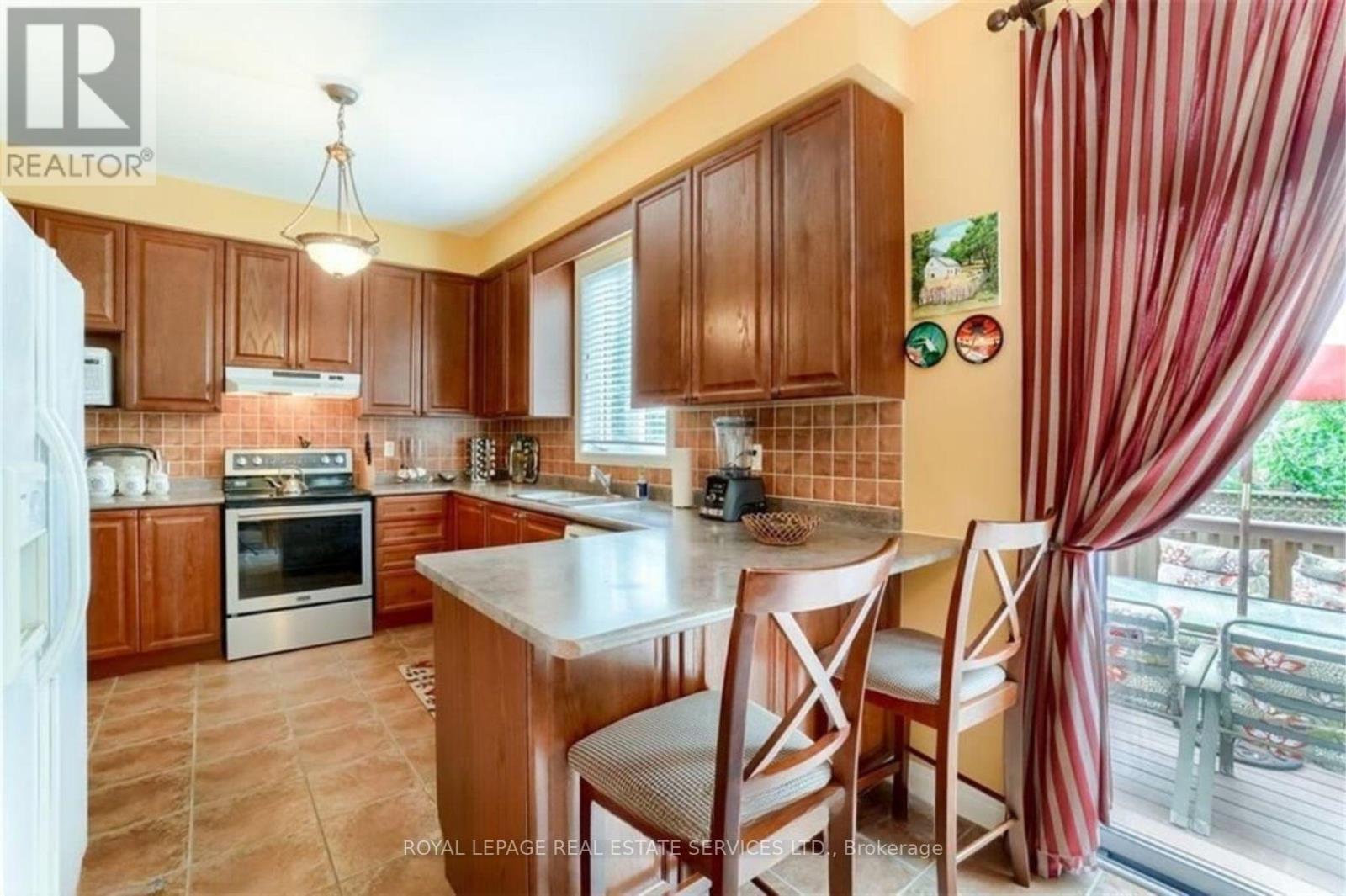 3161 Abernathy Way, Oakville, Ontario  L6M 5C3 - Photo 9 - W12720908