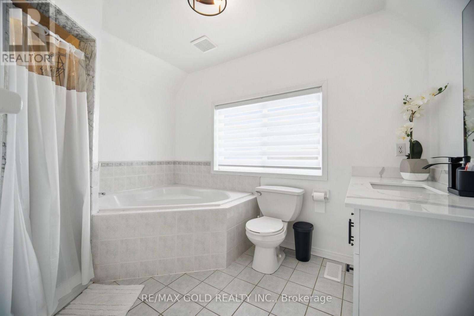 101 - 101 Spadina Road, Brampton, Ontario  L6X 4X6 - Photo 17 - W12720918