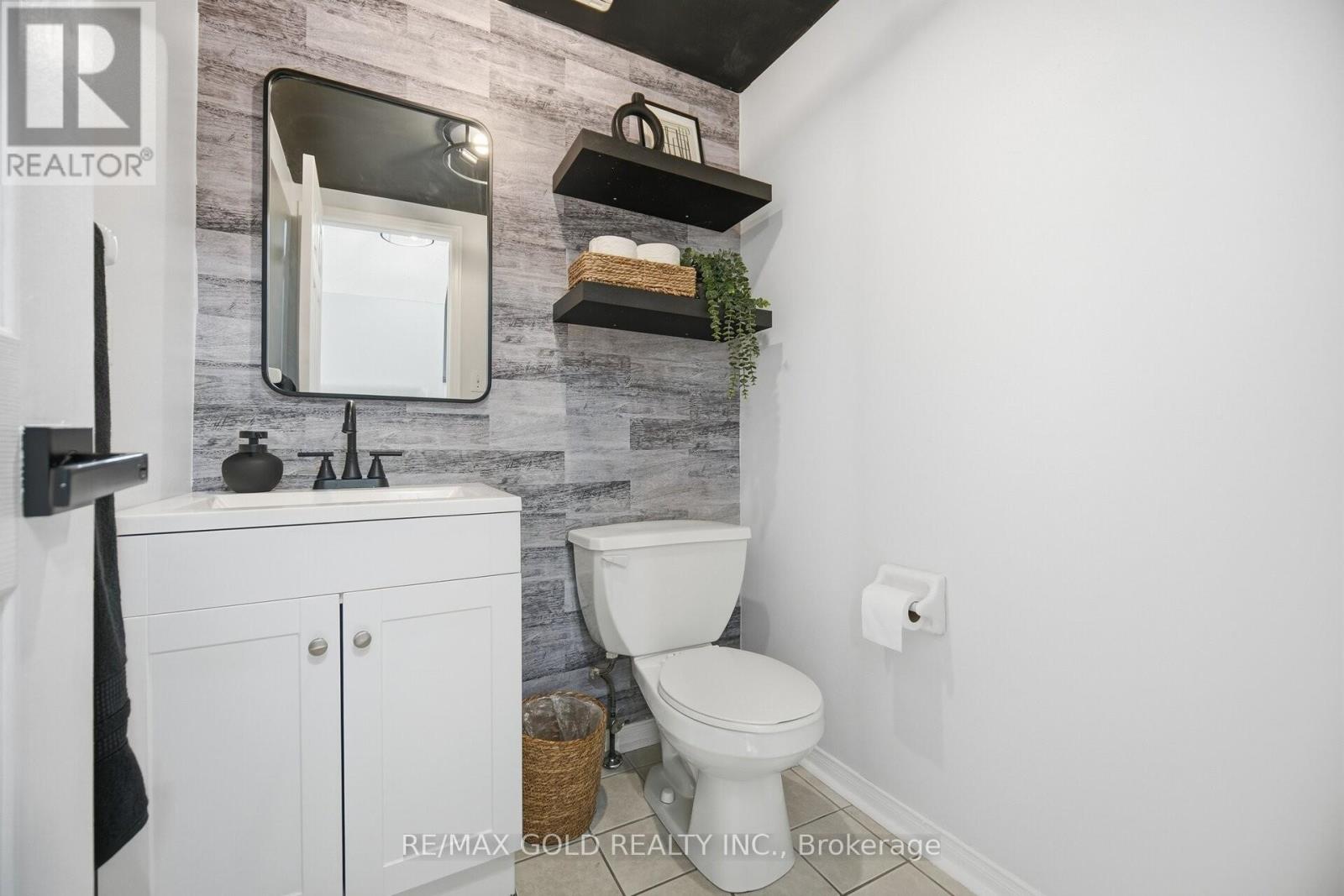 101 - 101 Spadina Road, Brampton, Ontario  L6X 4X6 - Photo 9 - W12720918