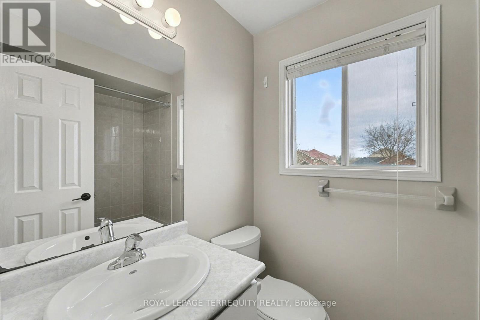 1 - 2350 Grand Ravine Drive, Oakville, Ontario  L6H 6E2 - Photo 27 - W12720946