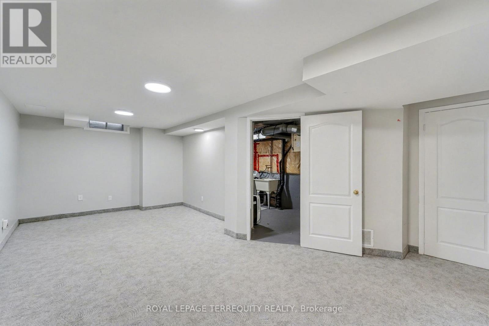 1 - 2350 Grand Ravine Drive, Oakville, Ontario  L6H 6E2 - Photo 33 - W12720946