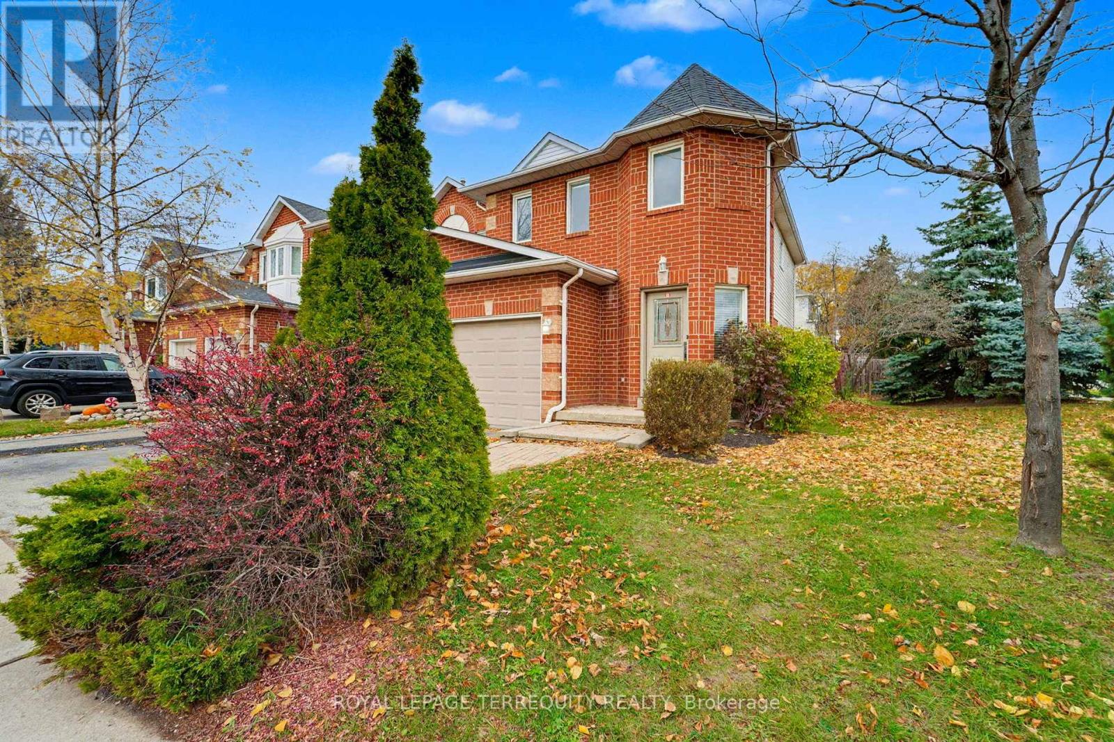 1 - 2350 Grand Ravine Drive, Oakville, Ontario  L6H 6E2 - Photo 6 - W12720946