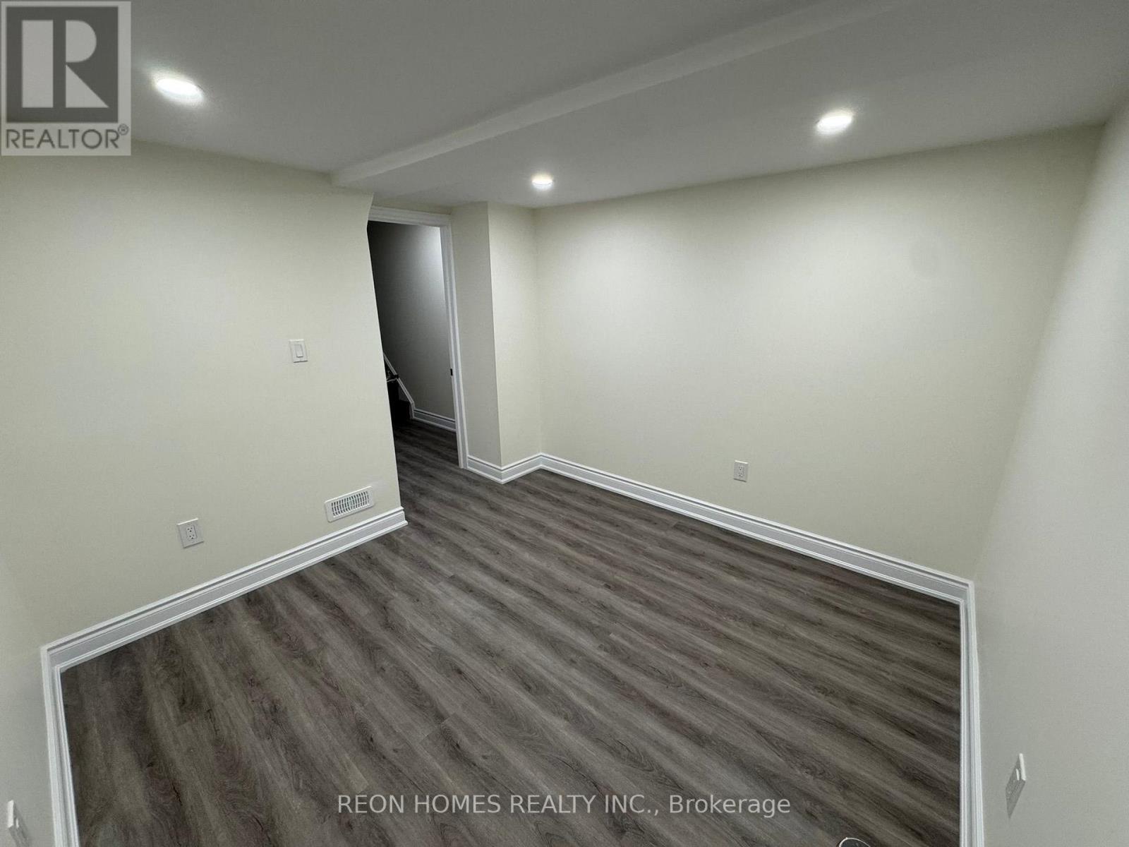 (Bsmt) - 5131 Salishan Circle, Mississauga, Ontario  L5R 3E8 - Photo 11 - W12720952