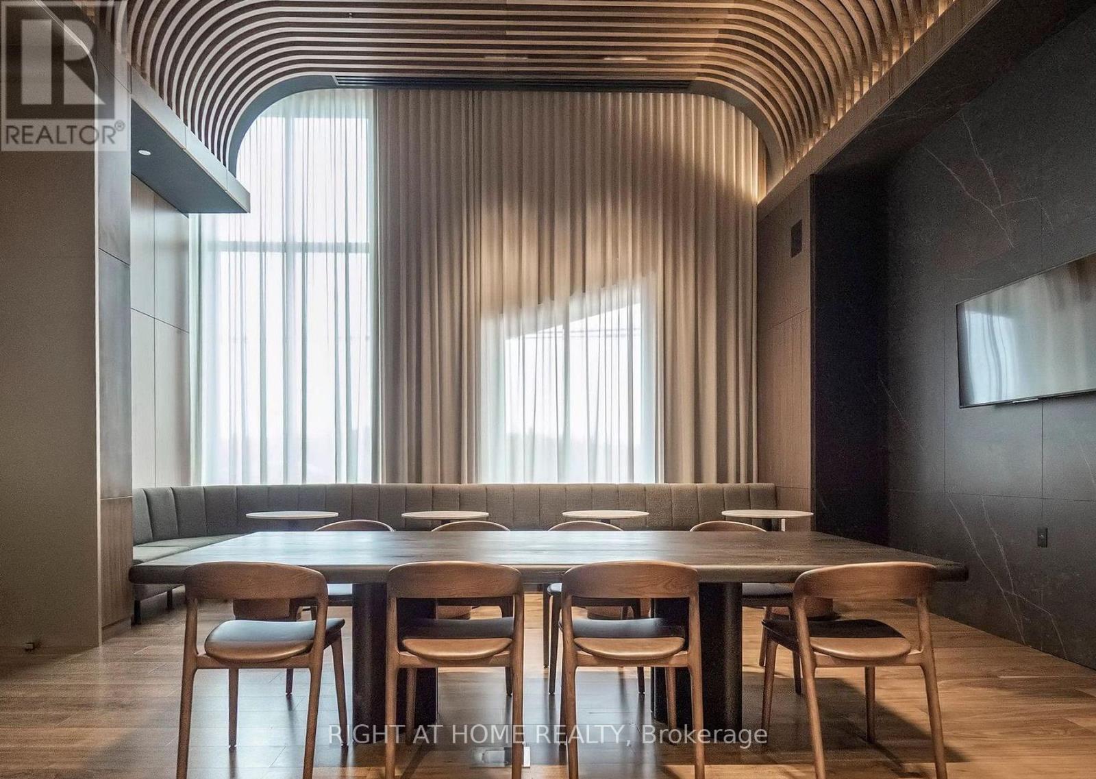 2003 - 3240 William Coltson Avenue, Oakville, Ontario  L6H 8C8 - Photo 12 - W12720956