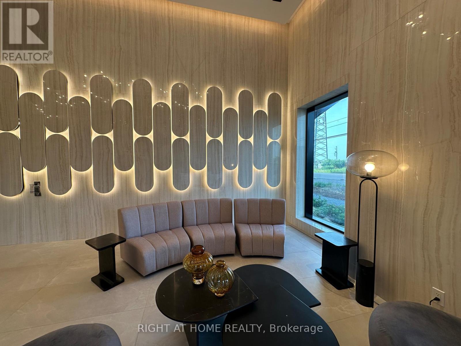 2003 - 3240 William Coltson Avenue, Oakville, Ontario  L6H 8C8 - Photo 15 - W12720956