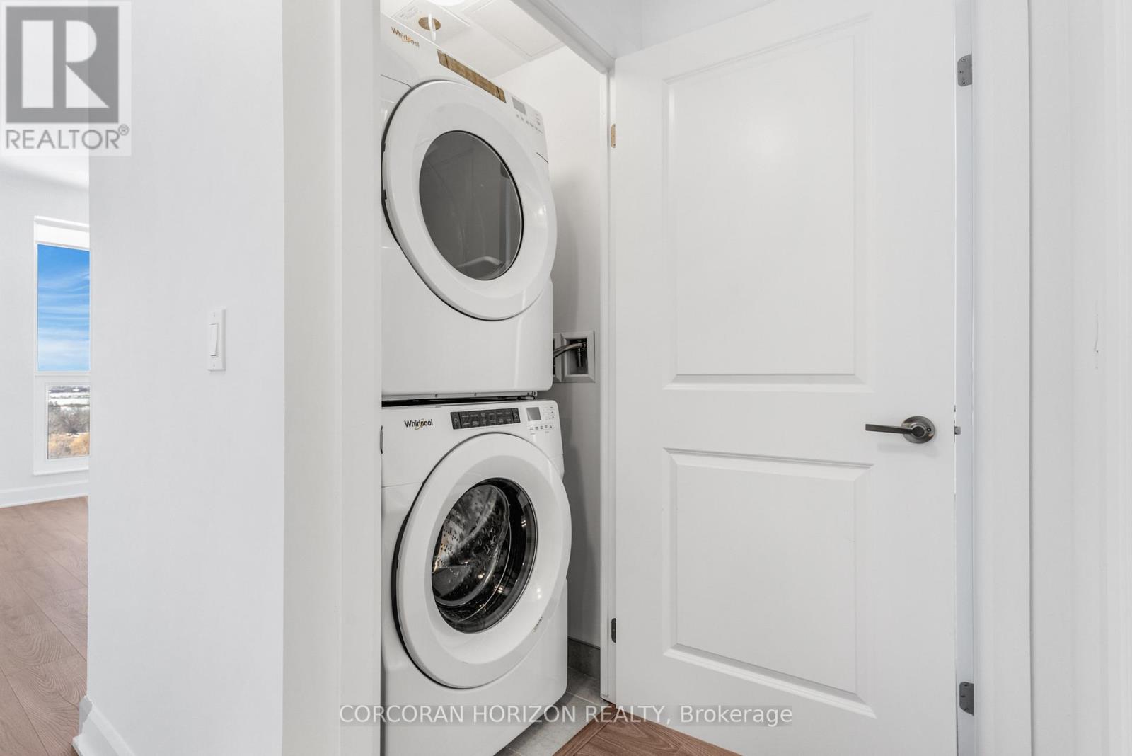 1607 - 3240 William Coltson Avenue, Oakville, Ontario  L6H 8C8 - Photo 14 - W12720980