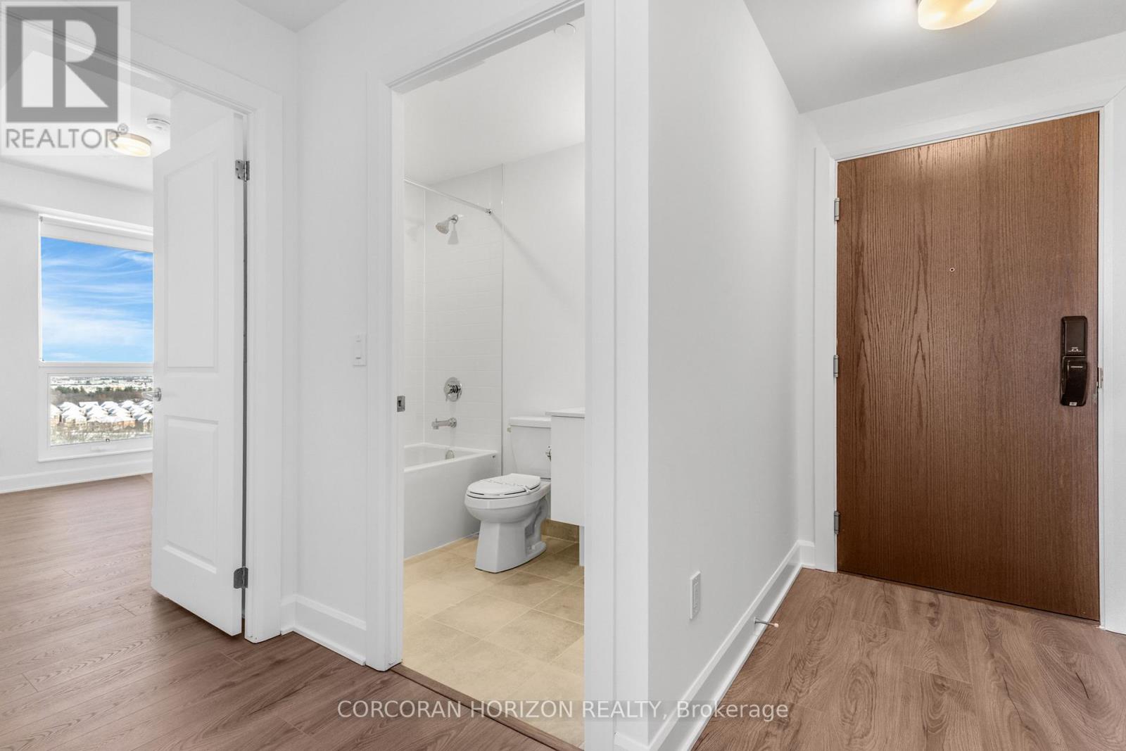 1607 - 3240 William Coltson Avenue, Oakville, Ontario  L6H 8C8 - Photo 6 - W12720980