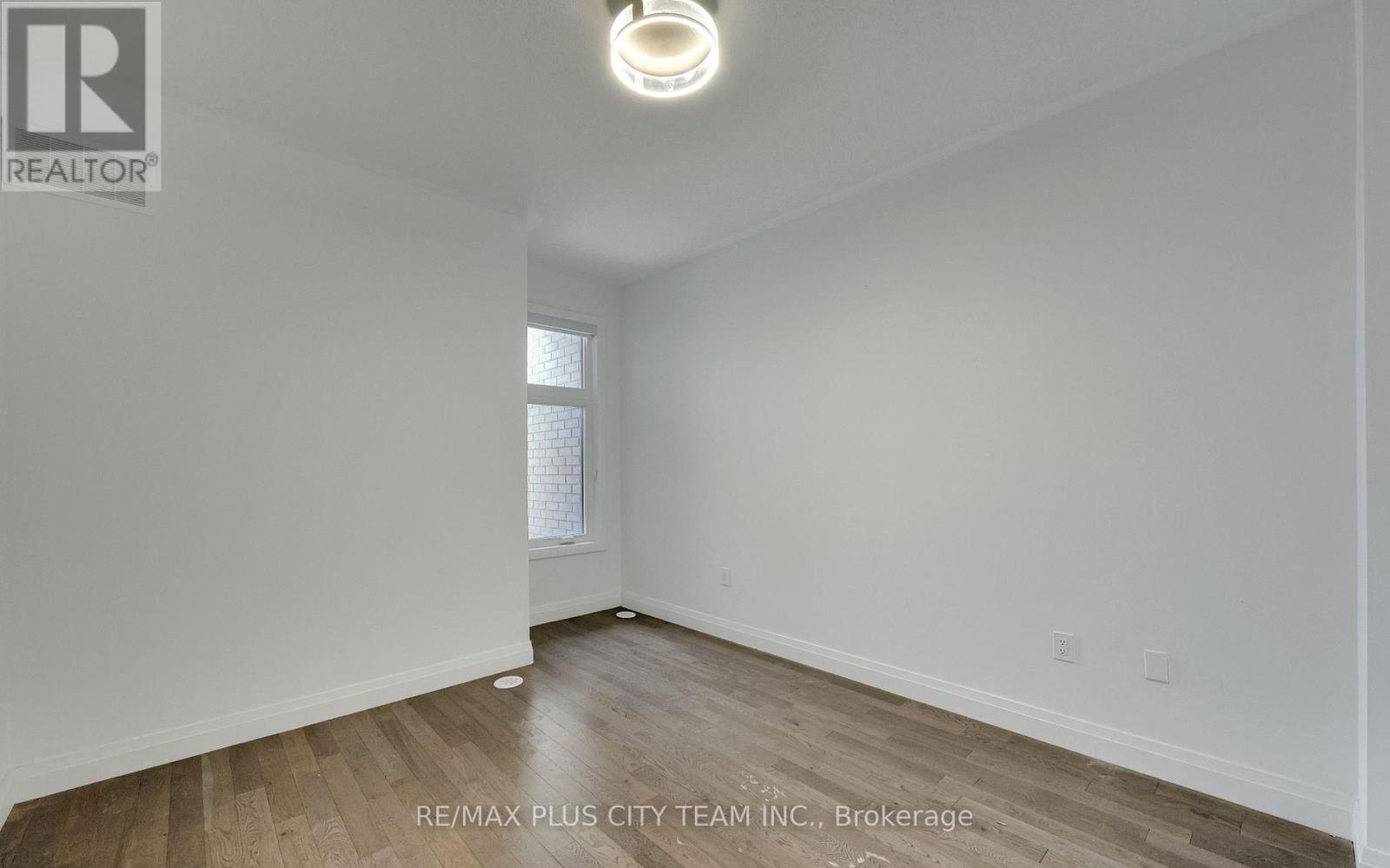 2536 Littlefield Crescent, Oakville, Ontario  L6M 5L9 - Photo 18 - W12720984