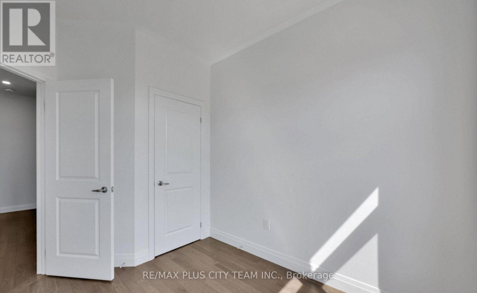 2536 Littlefield Crescent, Oakville, Ontario  L6M 5L9 - Photo 22 - W12720984