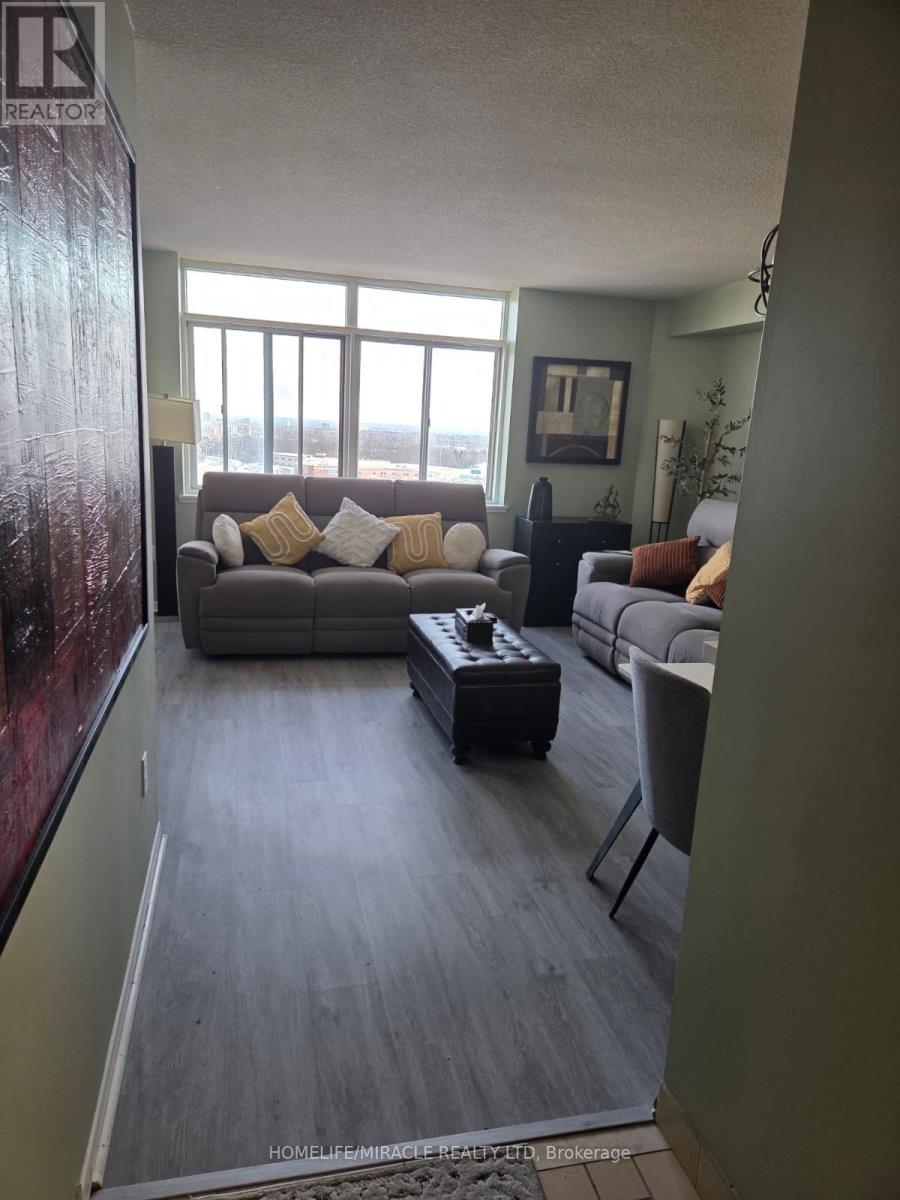 1409 - 300 Webb Drive, Mississauga, Ontario  L5B 3W3 - Photo 11 - W12721002