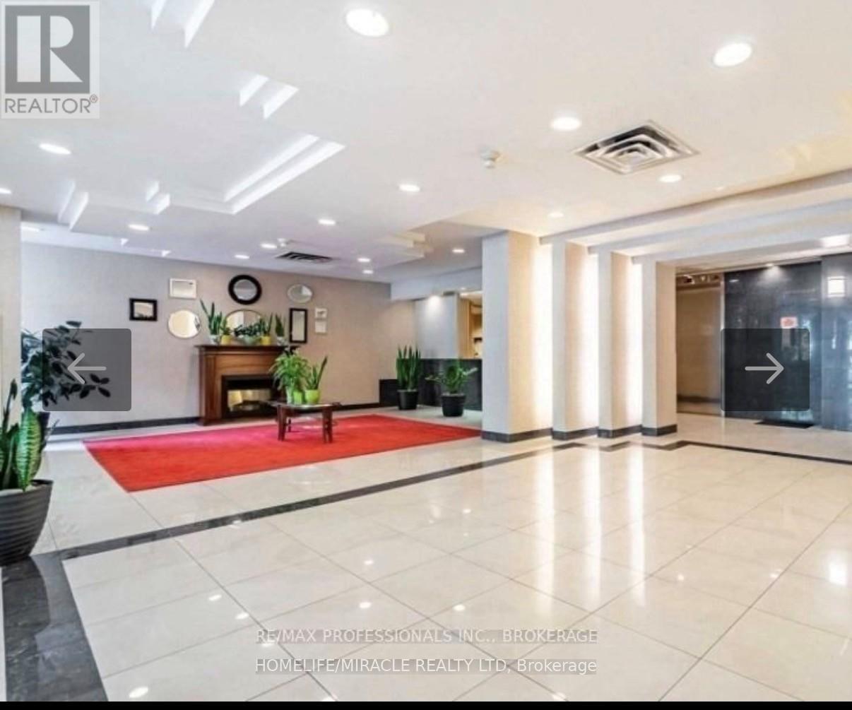 1409 - 300 Webb Drive, Mississauga, Ontario  L5B 3W3 - Photo 3 - W12721002