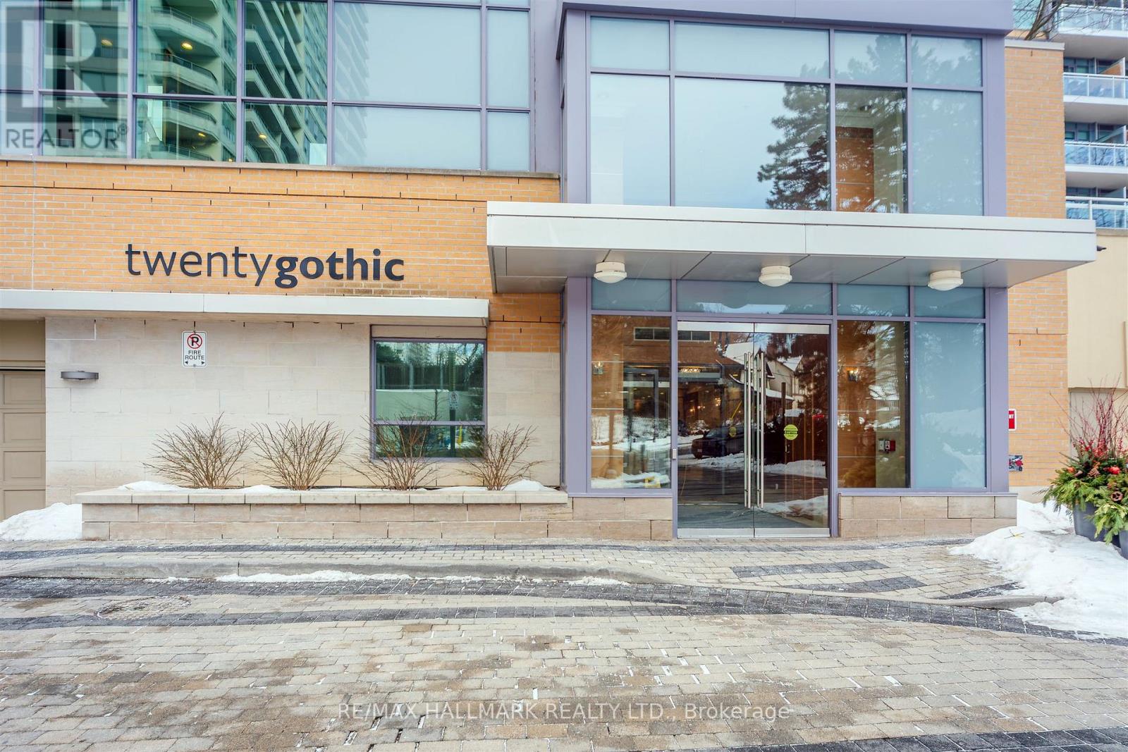 201 - 20 Gothic Avenue, Toronto, Ontario  M6P 1T5 - Photo 6 - W12721024