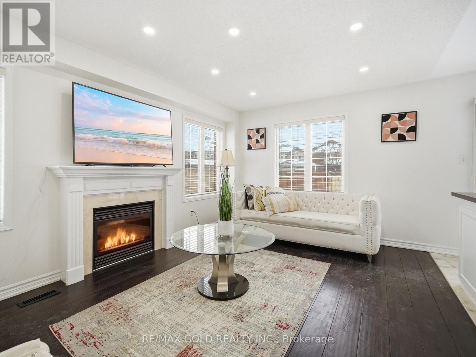 78 Passfield Trail, Brampton, Ontario  L6P 1V1 - Photo 8 - W12721026