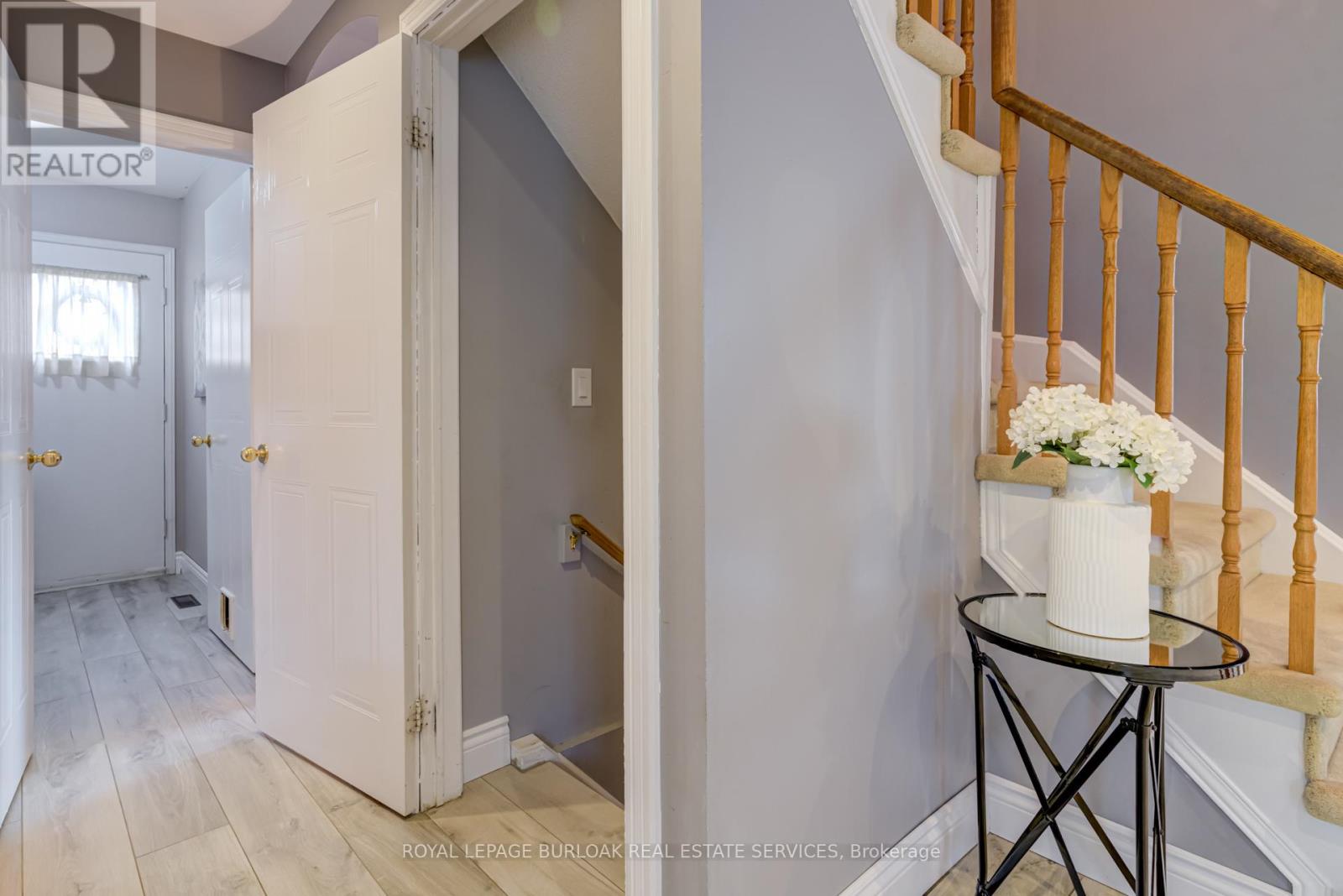 2055 Hunters Wood Drive, Burlington, Ontario  L7M 2T9 - Photo 35 - W12721028