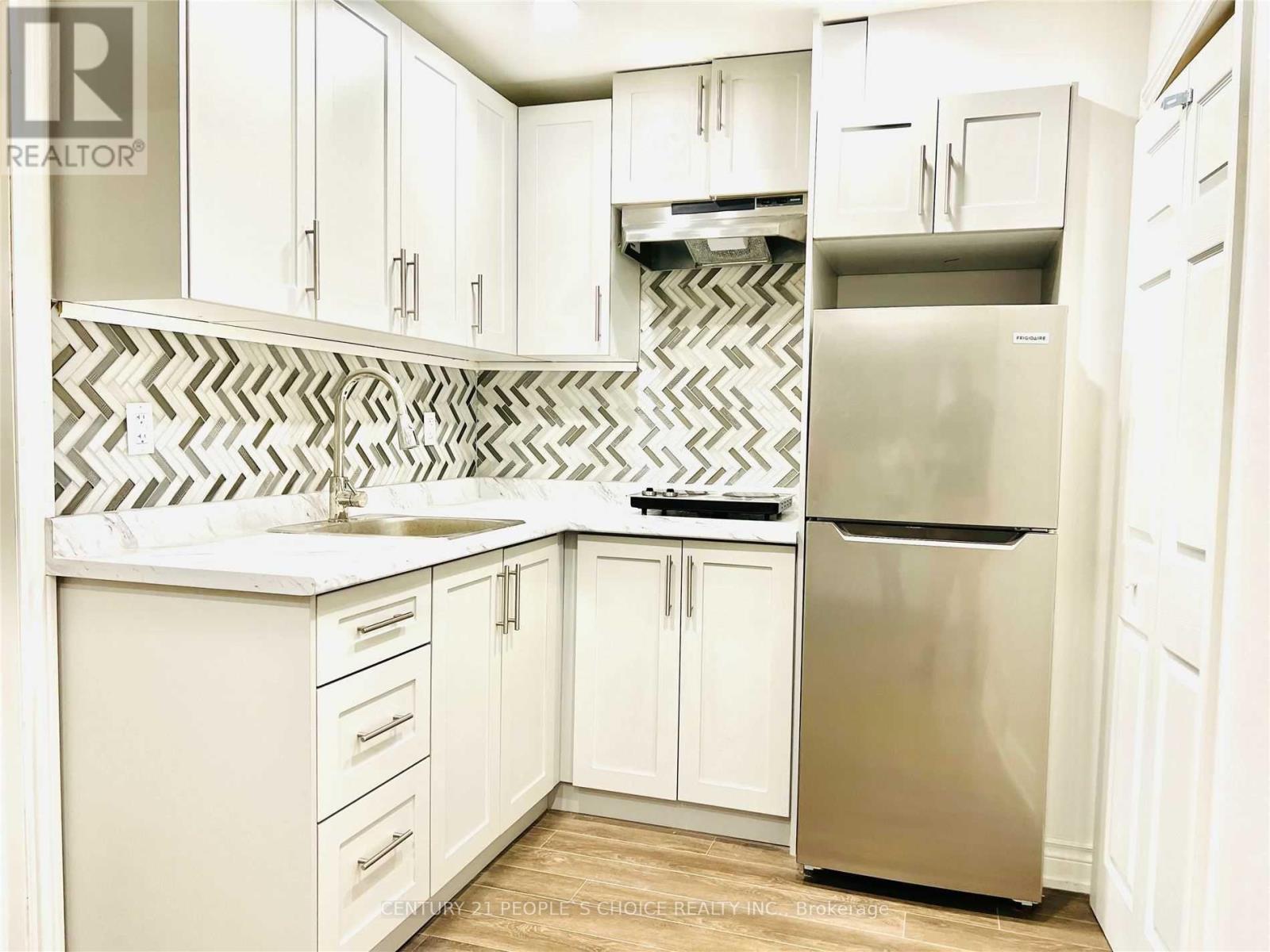 Bsmt - 635 Hepburn Road, Milton, Ontario  L9T 8Z6 - Photo 11 - W12721040