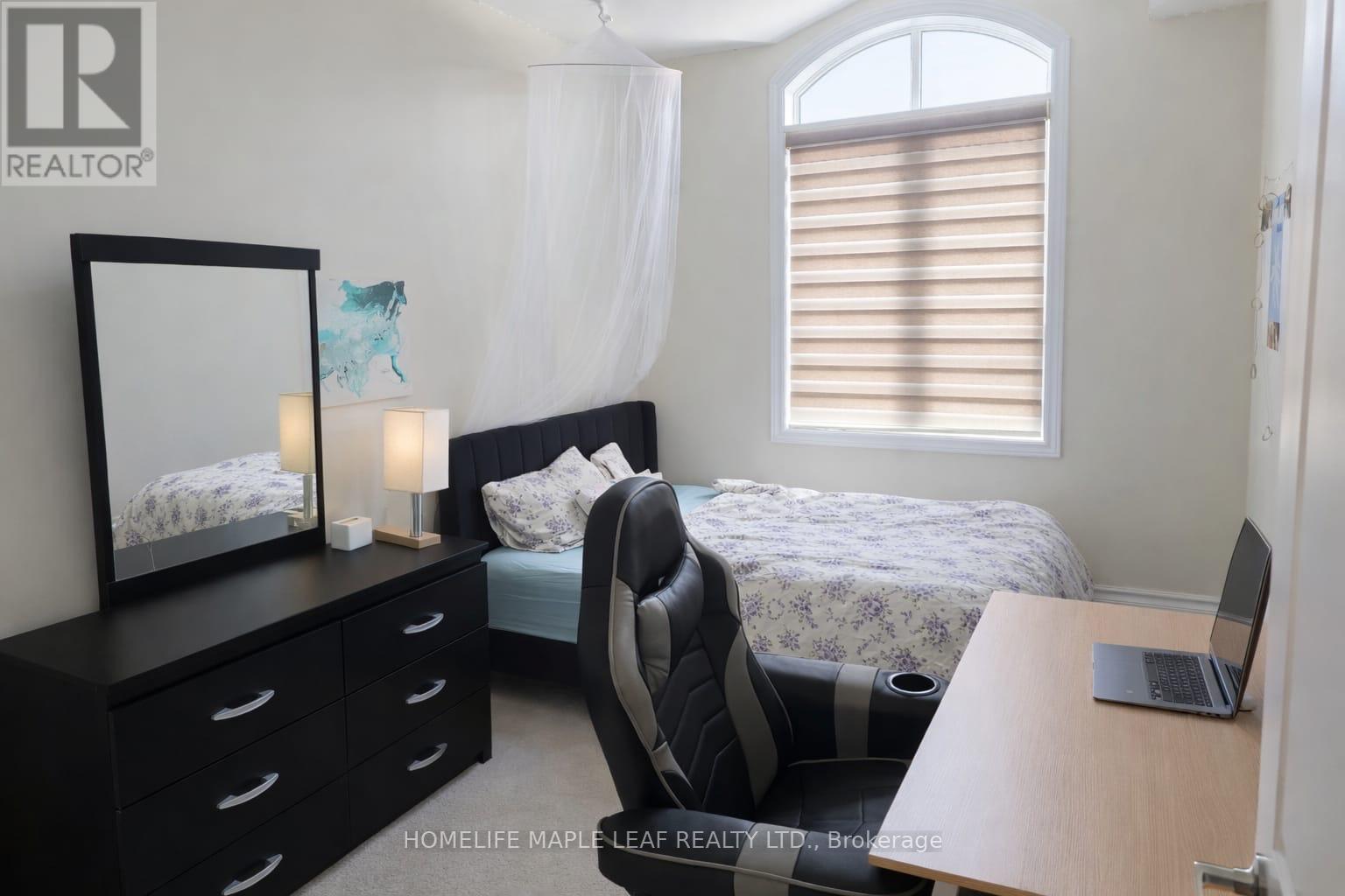 1392 National Common, Burlington, Ontario  L7P 0V6 - Photo 11 - W12721048