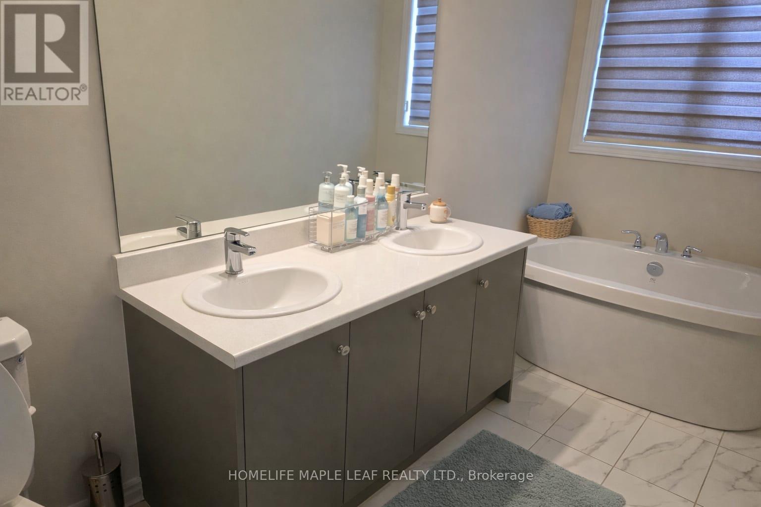 1392 National Common, Burlington, Ontario  L7P 0V6 - Photo 13 - W12721048