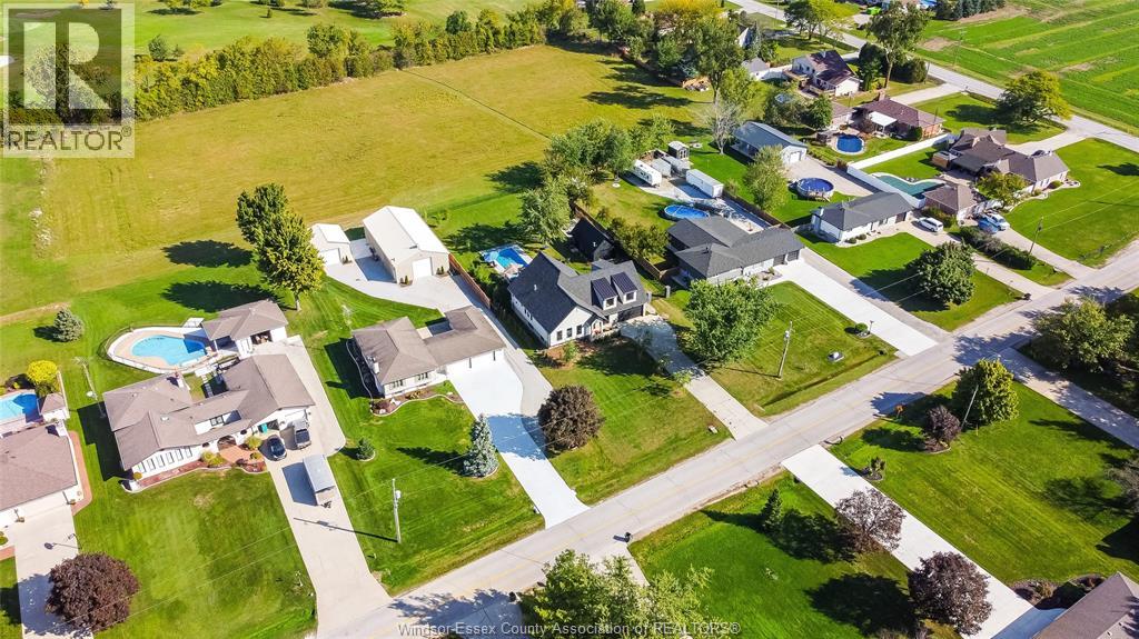 77 Bissonnette Lane, Lakeshore, Ontario  N0R 1V0 - Photo 2 - 26001735