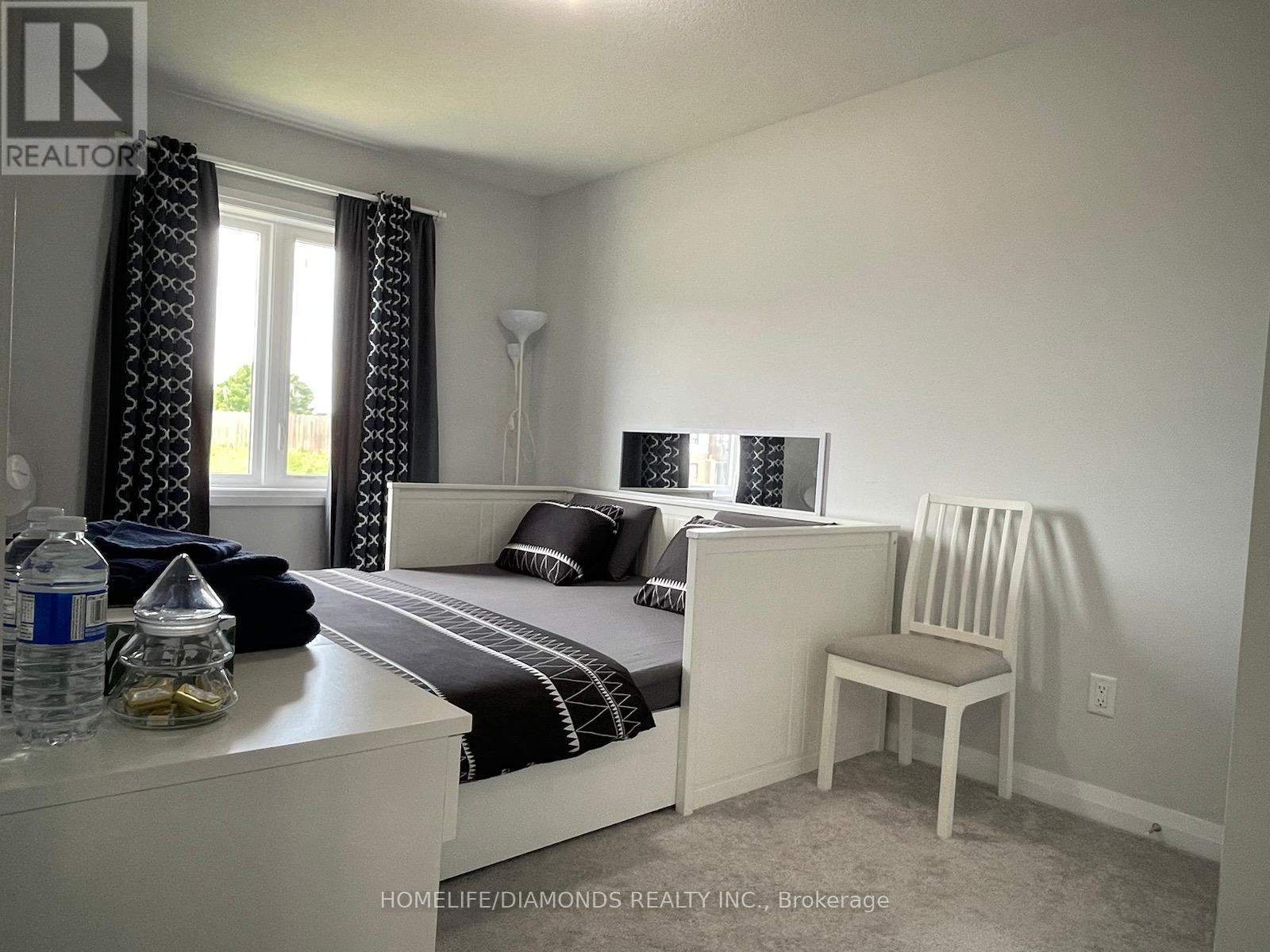 4841 Pettit Avenue, Niagara Falls, Ontario  L2E 0B7 - Photo 11 - X12720884