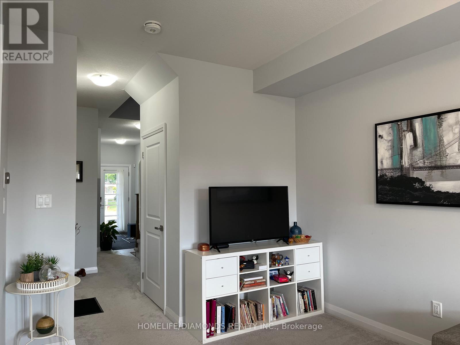 4841 Pettit Avenue, Niagara Falls, Ontario  L2E 0B7 - Photo 8 - X12720884