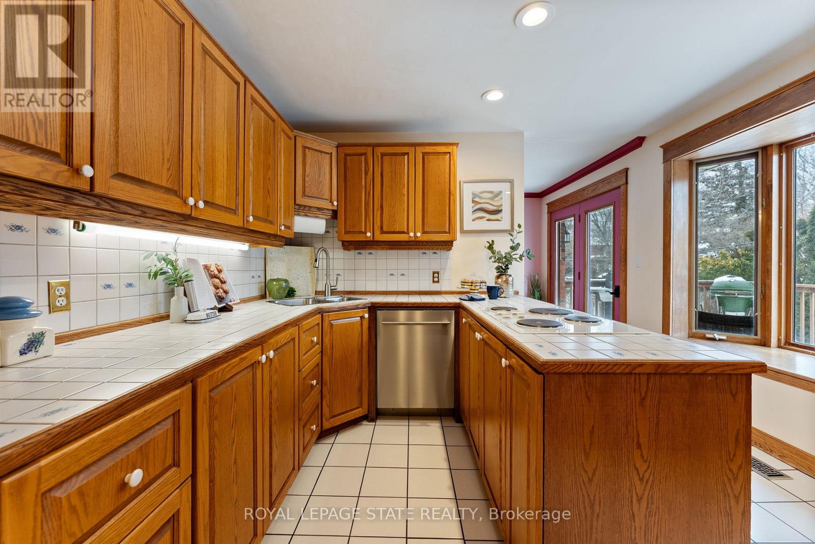 25 Battlefield Drive, Hamilton, Ontario  L8G 1T8 - Photo 8 - X12720940